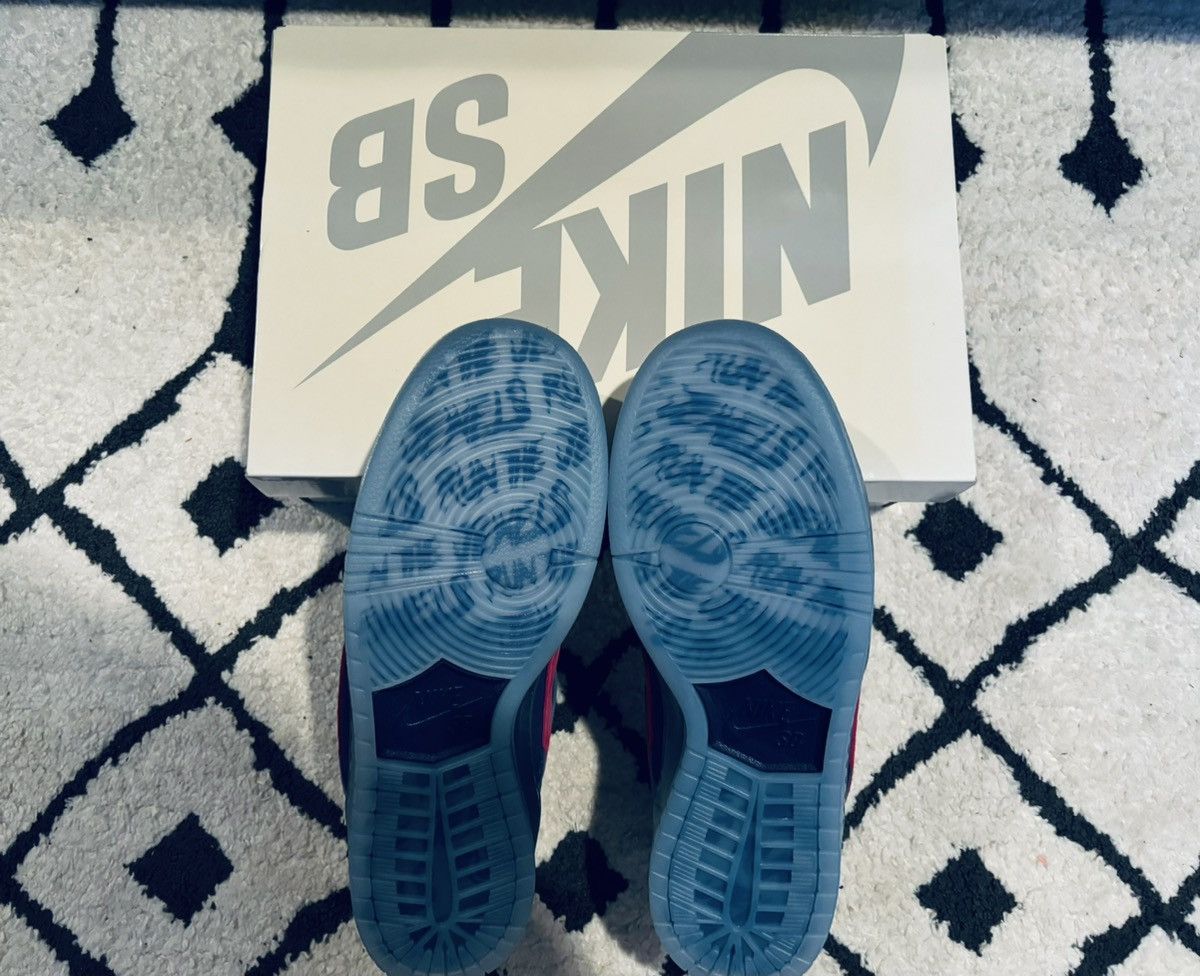 Nike × Run The Jewels Run the Jewels x Nike SB Dunk Low ‘4/20’ w/ poster & sticker Size US 10.5 / EU 43-44 - 5 Thumbnail