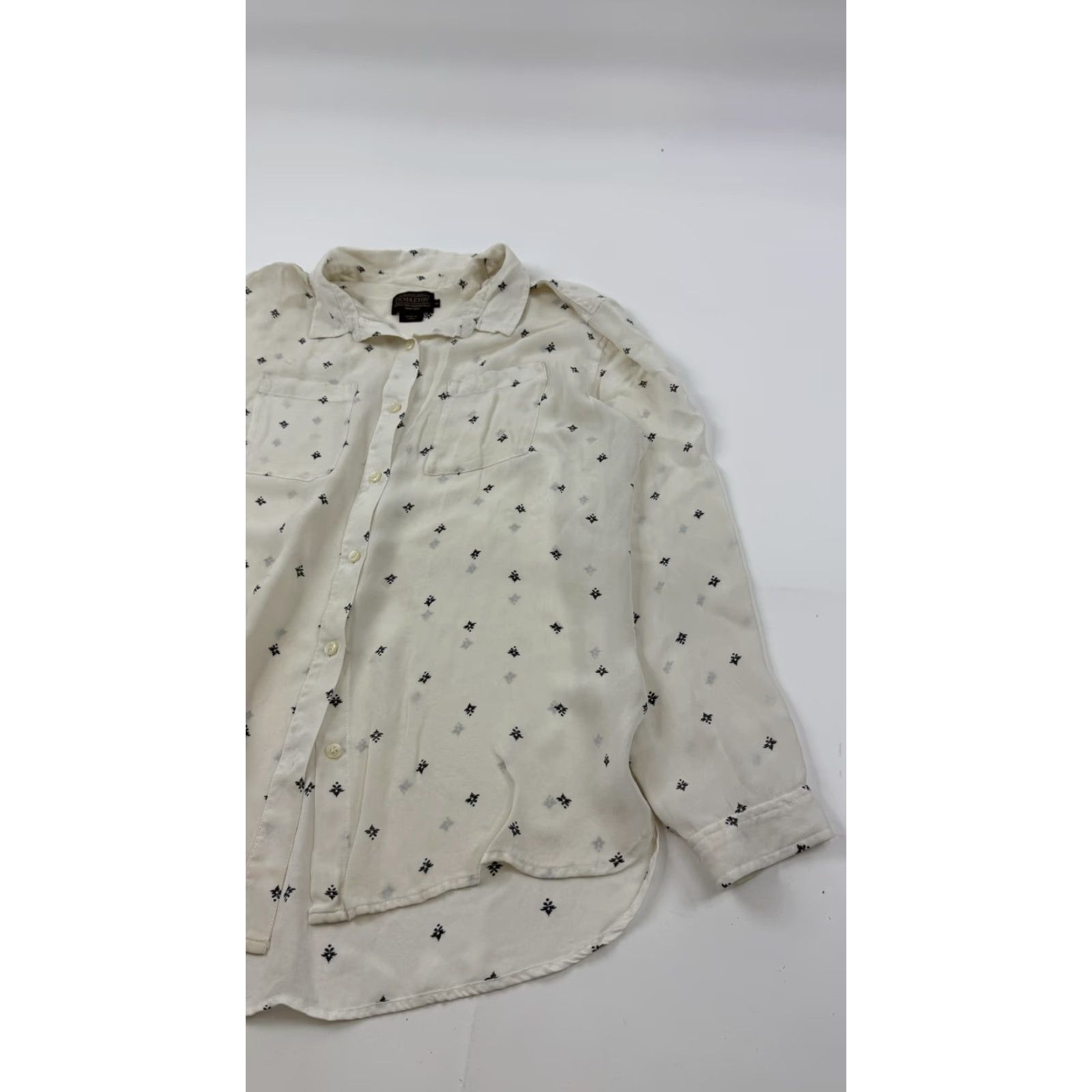 Pendleton Pendleton Blouse Womens Medium White Geometric Print Button Front Tunic Top Size M / US 6-8 / IT 42-44 - 3 Thumbnail