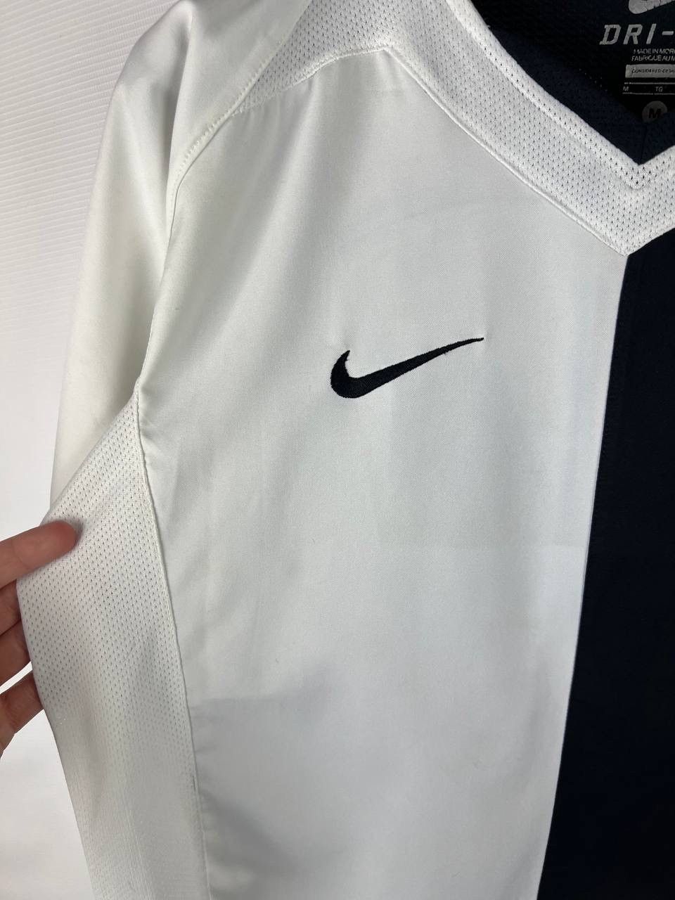 Nike Barcelona Nike Messi 10 t-shirt size M Size US M / EU 48-50 / 2 - 6 Thumbnail
