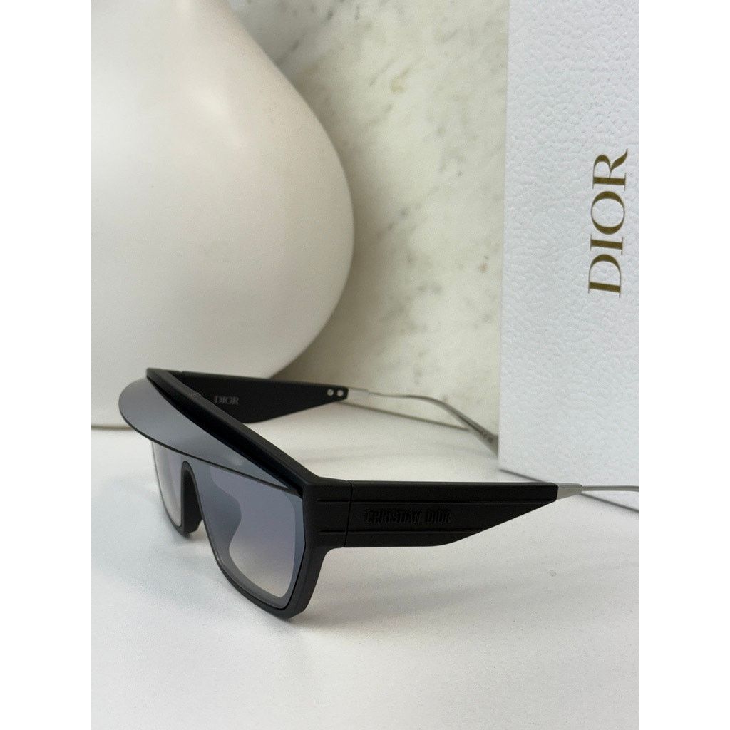 Dior NEW Dior DiorClub M7U Shield Mask Sunglasses Black Mirror Size ONE SIZE - 2 Thumbnail