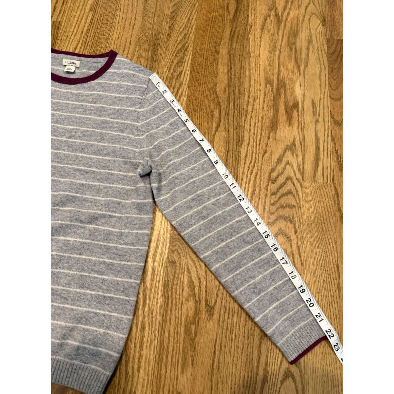 Vintage LL Bean Classic Cashmere Crewneck Sweater Women’s Size Small Grey Stripe Pullover 100% Size S / US 4 / IT 40 - 8 Thumbnail