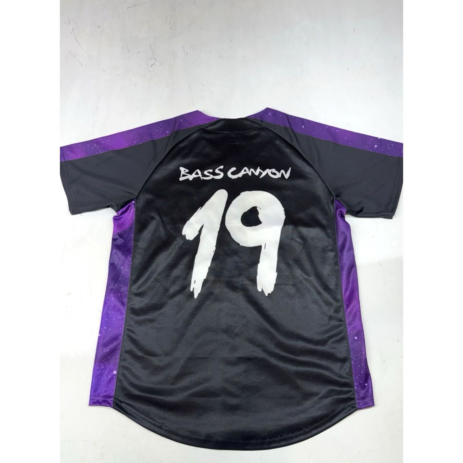 Vintage Bass Canyon Music Rave Baseball Jersey #19 Men’s Medium Black Purple Galaxy Shirt Mens Regular Short Sleeve T-Shirt Valley Size US M / EU 48-50 / 2 - 5 Thumbnail