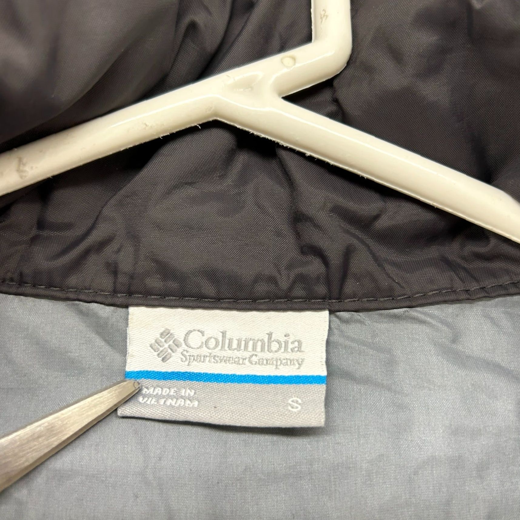 Rains Columbia Jacket Mens Small Grey Black Rain Windbreaker Outdoors Nylon Hooded Size US S / EU 44-46 / 1 - 7 Thumbnail