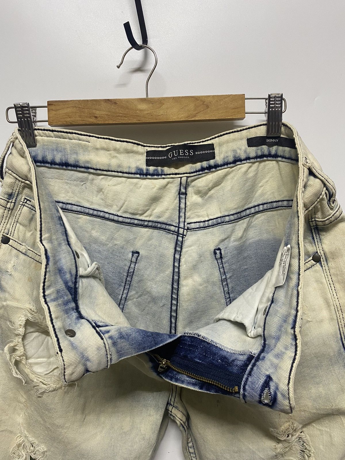 Guess × Vintage Vintage GUESS Los Angelas Skinny Distressed Denim Jeans Size US 34 / EU 50 - 17 Thumbnail