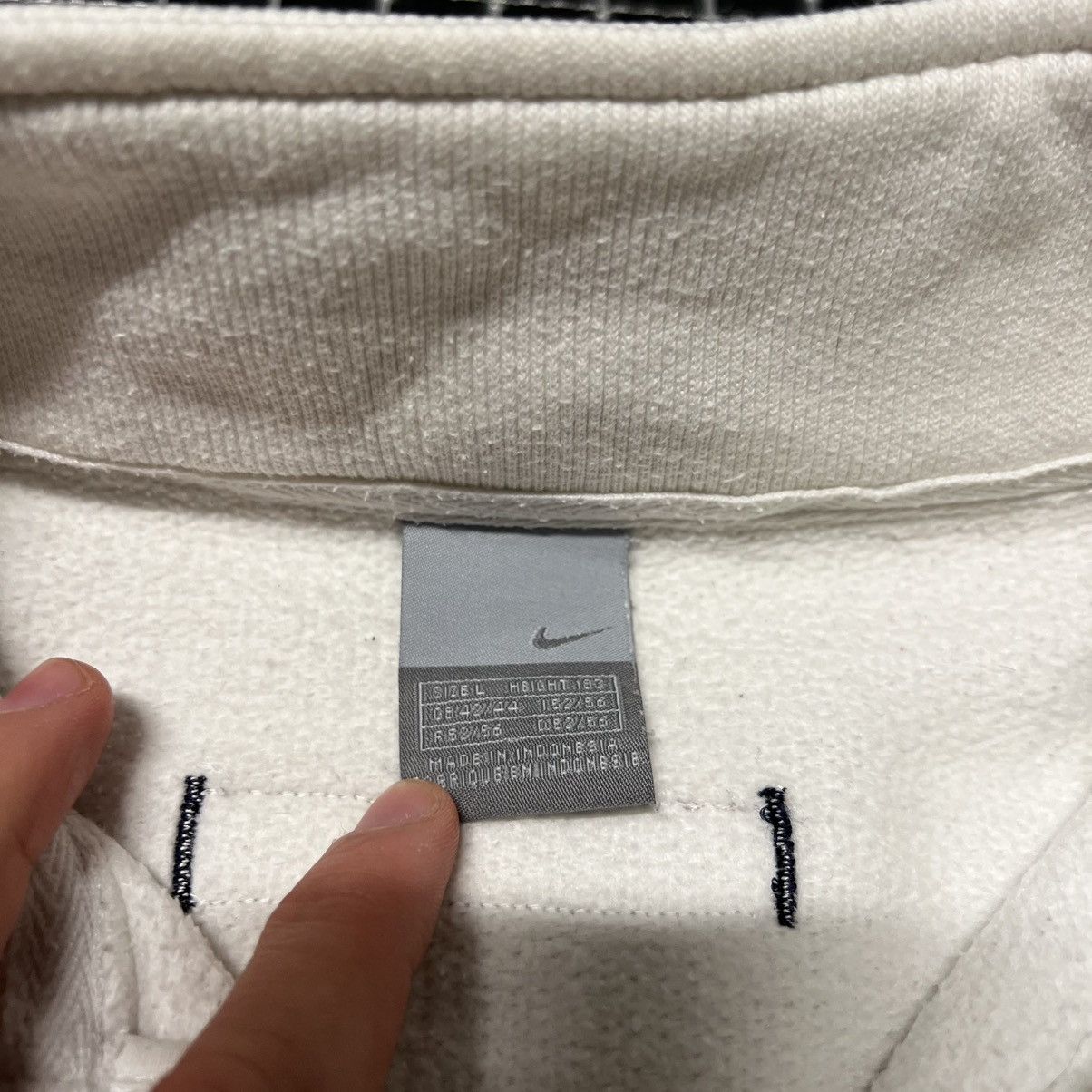 Nike Vintage 1/4 Zip Hoodie Nike Streatwear Hype Size US L / EU 52-54 / 3 - 7 Thumbnail