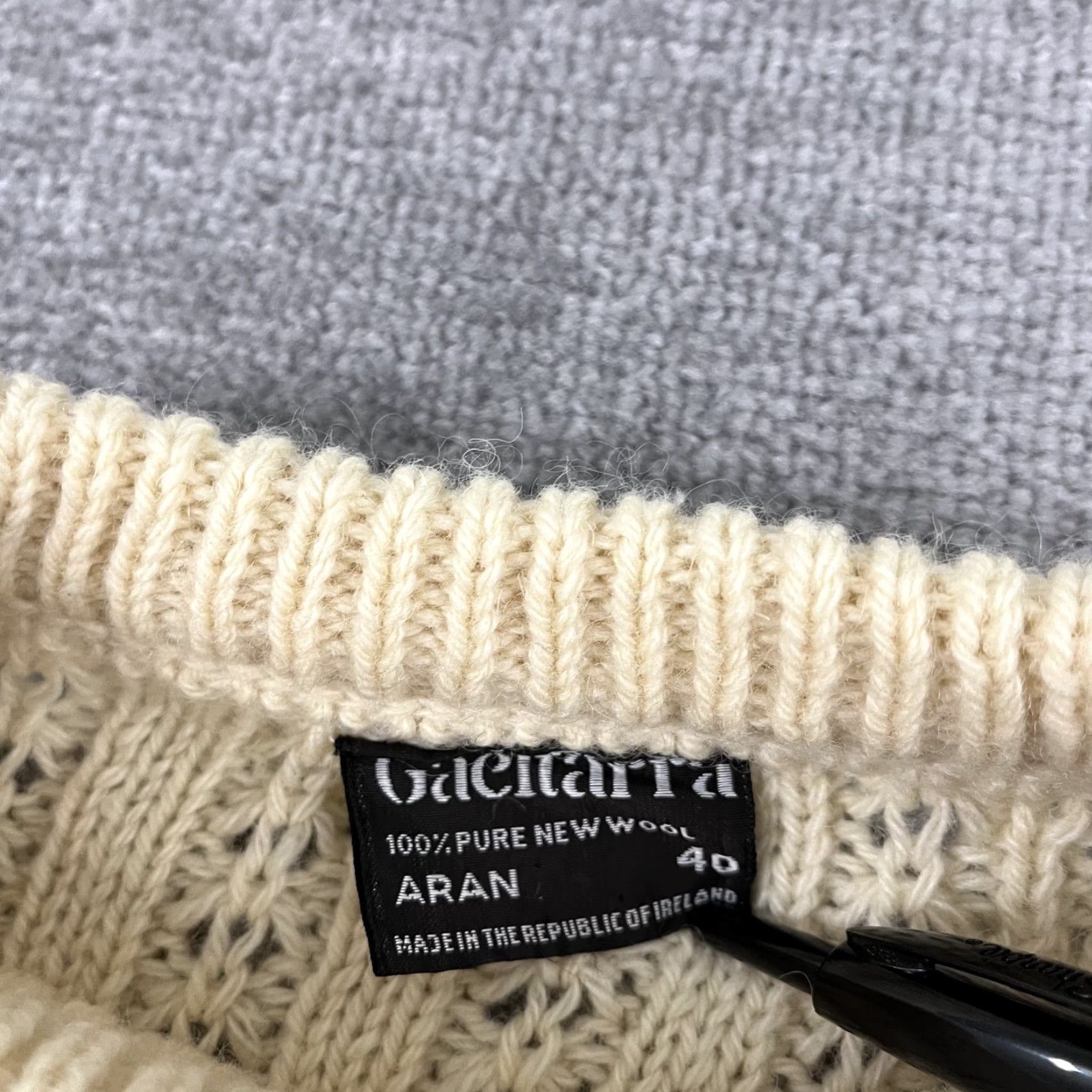 Vintage Gaeltarra Womens Sweater Crew Neck Knit Pullover Medium Fall Winter Brown Fisherman Vintage Classic Size S / US 4 / IT 40 - 2 Thumbnail