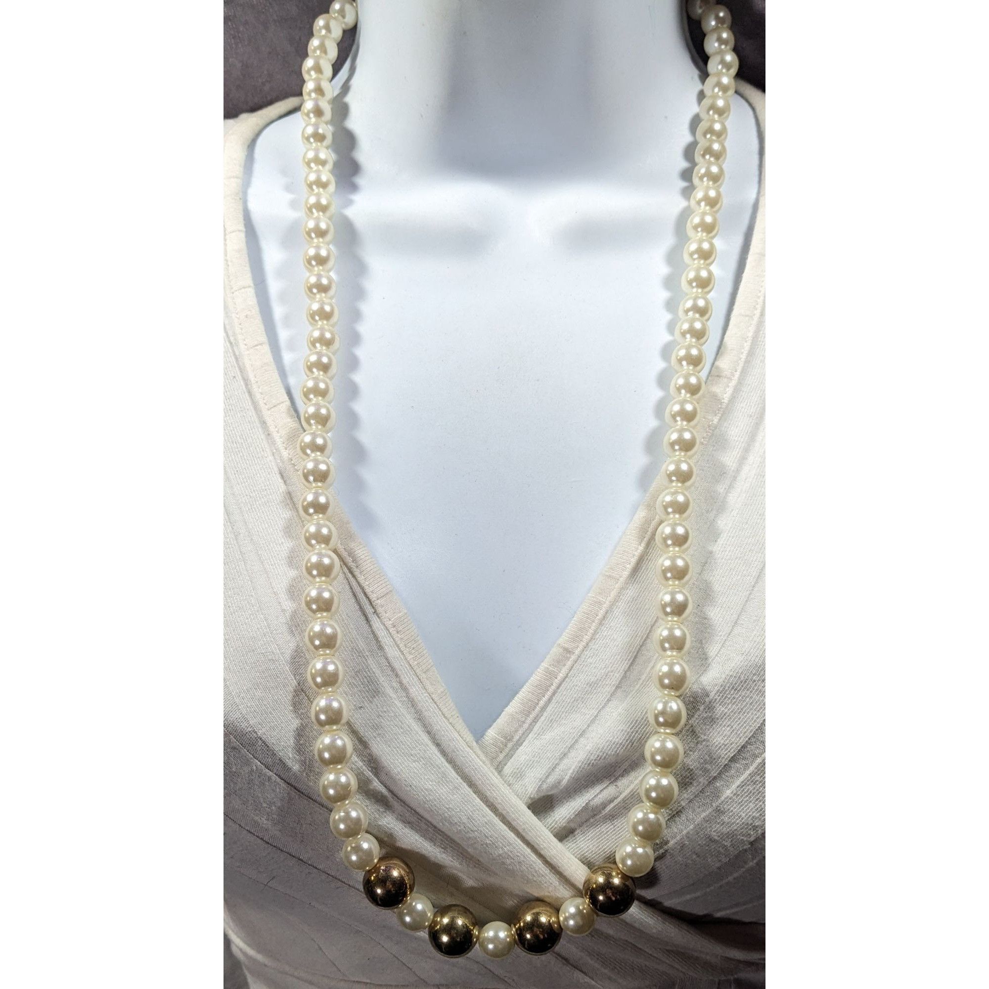 Other Vintage Elegant Glam Faux Pearl Necklace With Gold Tone Acce Size ONE SIZE - 3 Thumbnail