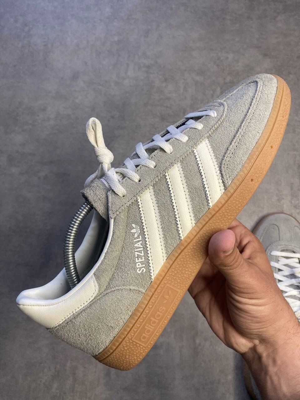 Adidas Adidas Handball Spezial Low Top Sneakers Silver Pebble Gum Size US 10 / EU 43 - 9 Thumbnail