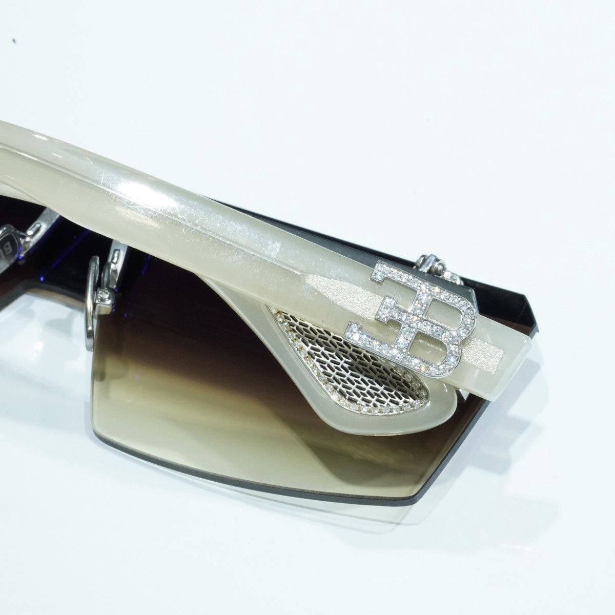 Bugatti Bugatti ‘1C’ Diamond Sunglasses Size ONE SIZE - 5 Thumbnail