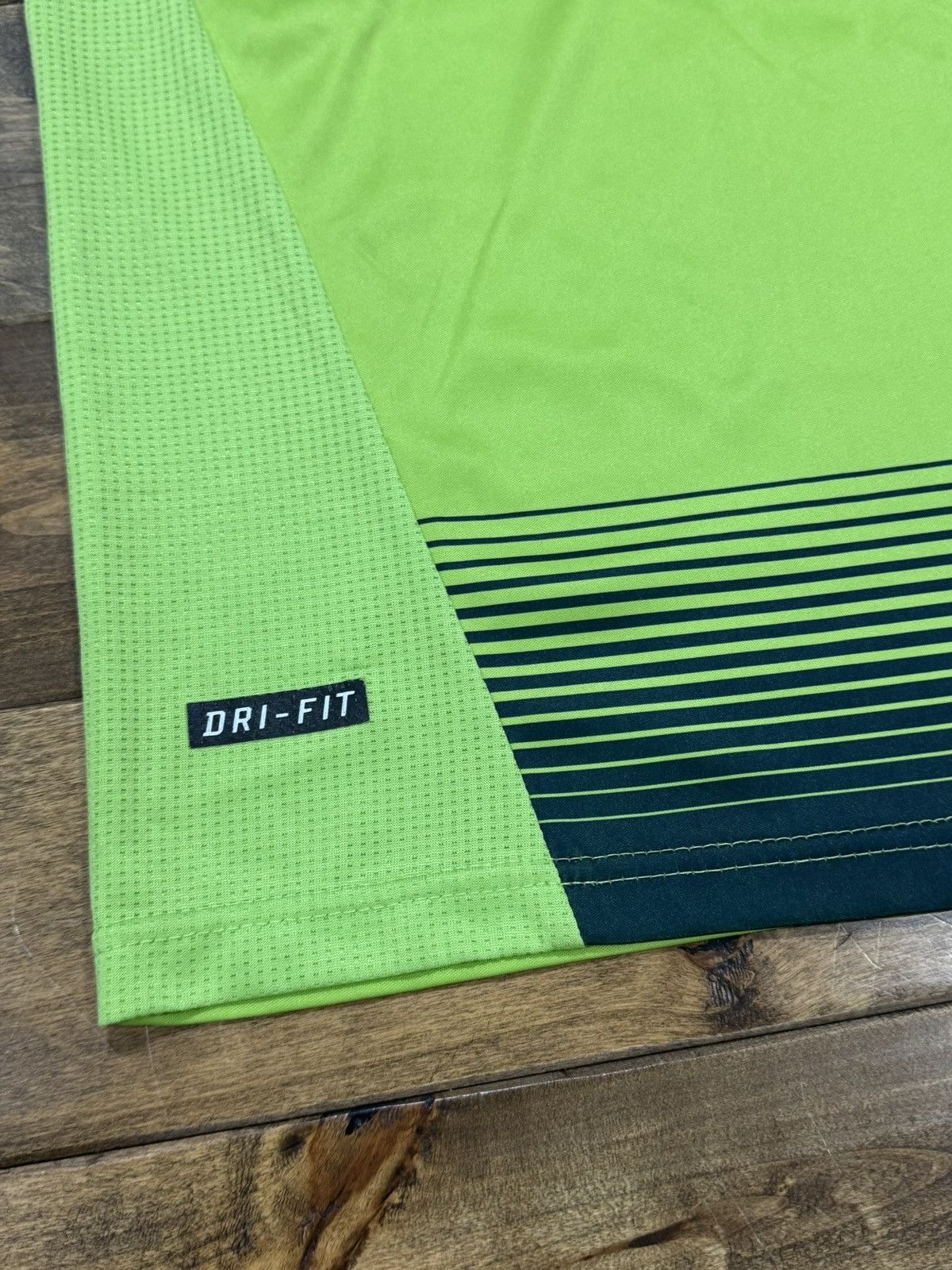 Nike Nike Total 90 Men's Dri-FIT Soccer Jersey Size US M / EU 48-50 / 2 - 7 Thumbnail