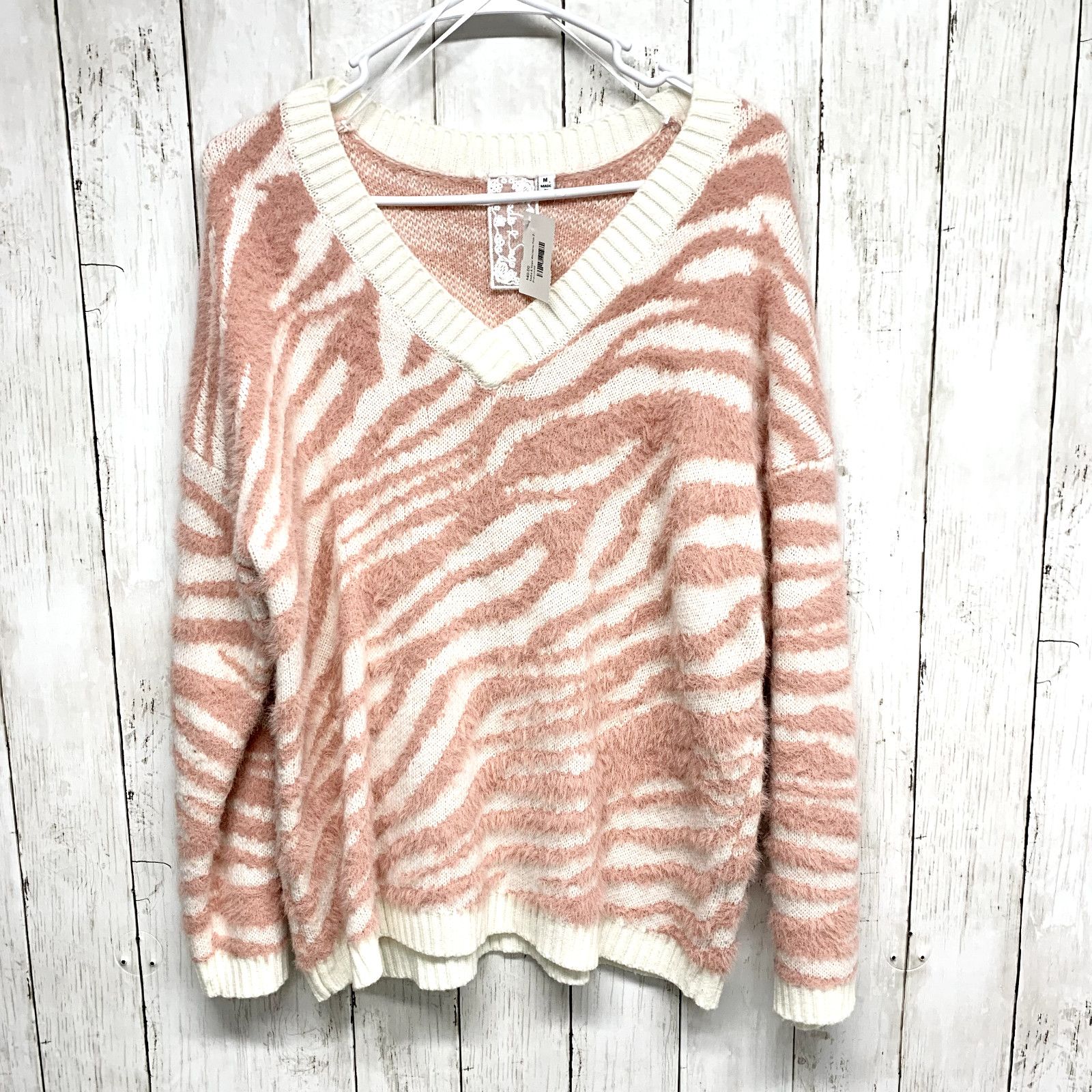 Other Sadie and Sage Medium One Reason Zebra Print Sweater V-Neck Size M / US 6-8 / IT 42-44 - 1 Thumbnail