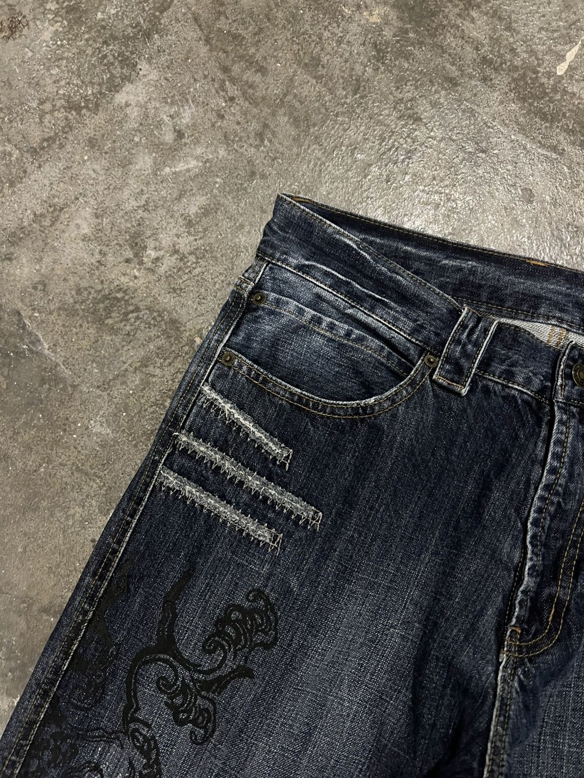 Japanese Brand 💥FLARE💥UNBRAND SUKAJAN DRAGON JEAN Size US 33 - 9 Thumbnail