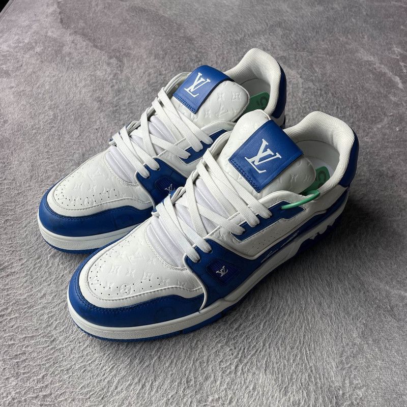 Louis Vuitton Louis Vuitton Low-Top Fashion Sneakers in White and Blue -2 Size US 8 / IT 38 - 1 Thumbnail