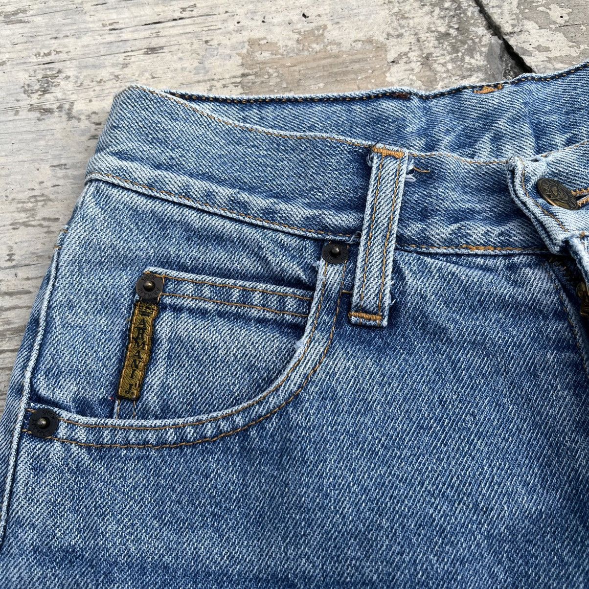 Giorgio Armani 90s Armani Jeans Light Wash Denim Jeans Size US 26 / EU 42 - 7 Thumbnail