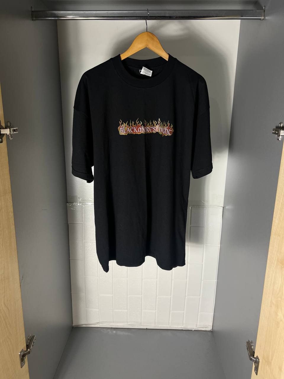 Band Tees VINTAGE FIRES AT MIDNIGHT WORLD TOUR ROCK T-SHIRT METAL 90s Size US XL / EU 56 / 4 - 2 Thumbnail