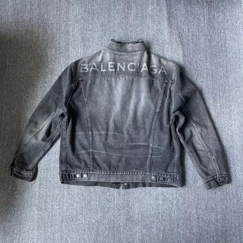 Balenciaga Balenciaga Grey logo print water-washed distressed denim j Size US XXS / EU 40 - 3 Thumbnail