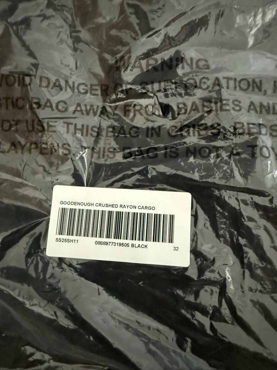 Supreme Supreme GOODENOUGH Crushed Rayon Cargo Short Black Size 32 Size US 32 / EU 48 - 5 Thumbnail