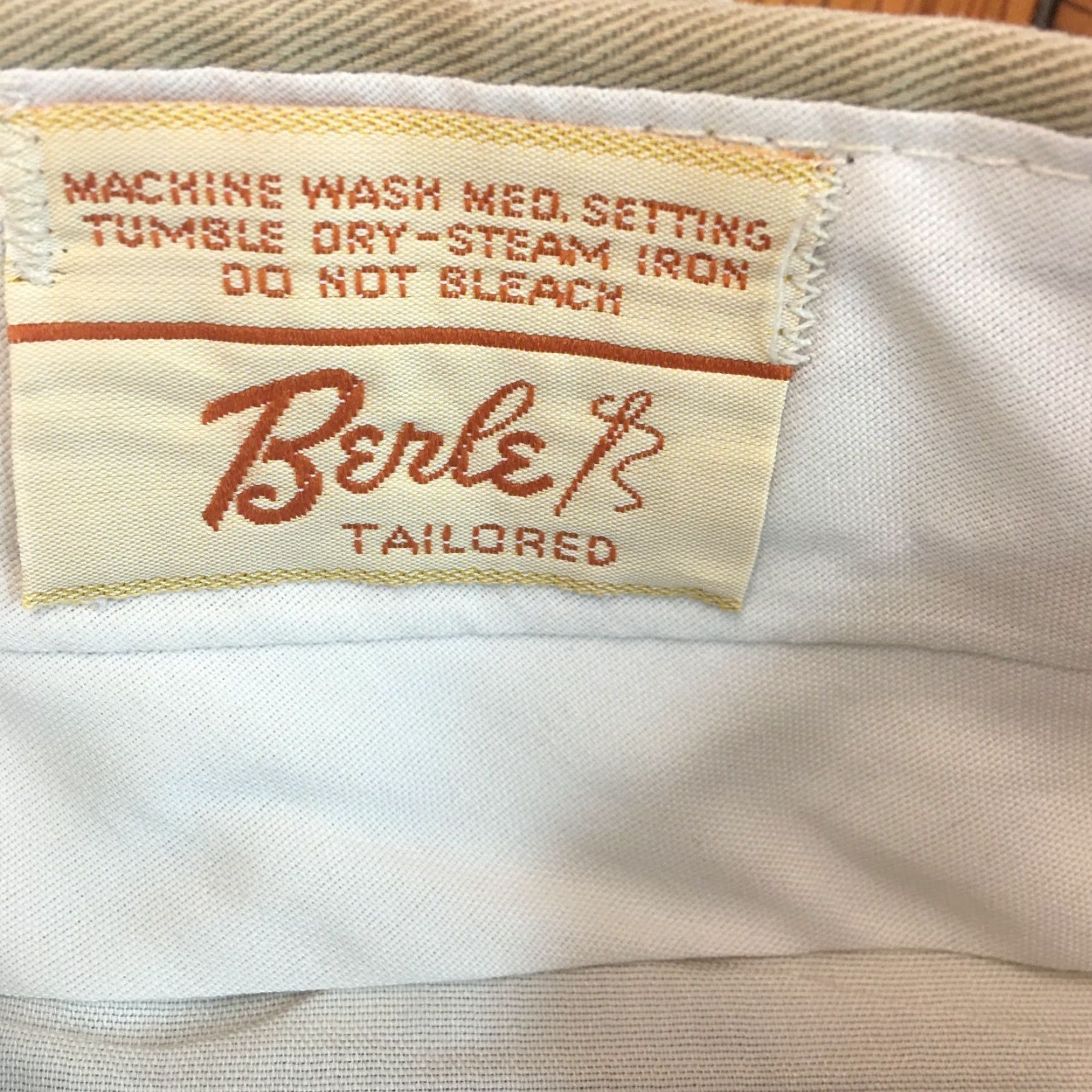 Berle VINTAGE Berle Mens Chino Pants - Pleated Cuffed Khakis Dress Pants Size 32 Waist 30 Inseam Beige Size US 32 / EU 48 - 5 Thumbnail