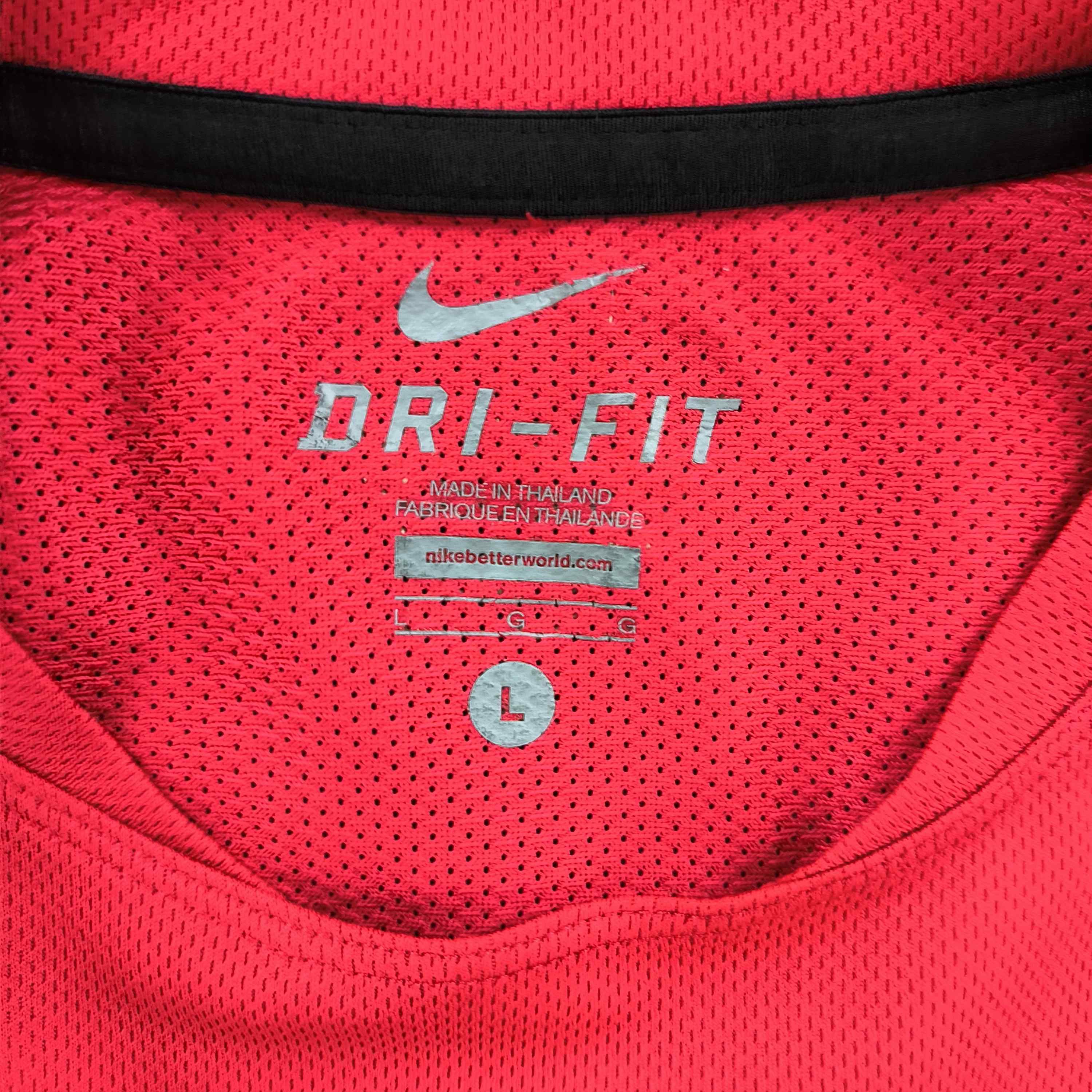 Nike Sparta Praha 2014-15 Nike training football jersey size L Size US L / EU 52-54 / 3 - 4 Thumbnail