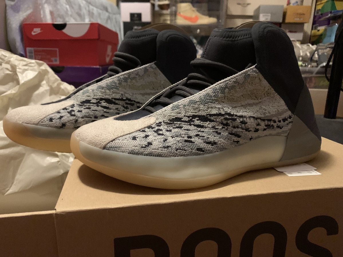 yeezy quantum seatea