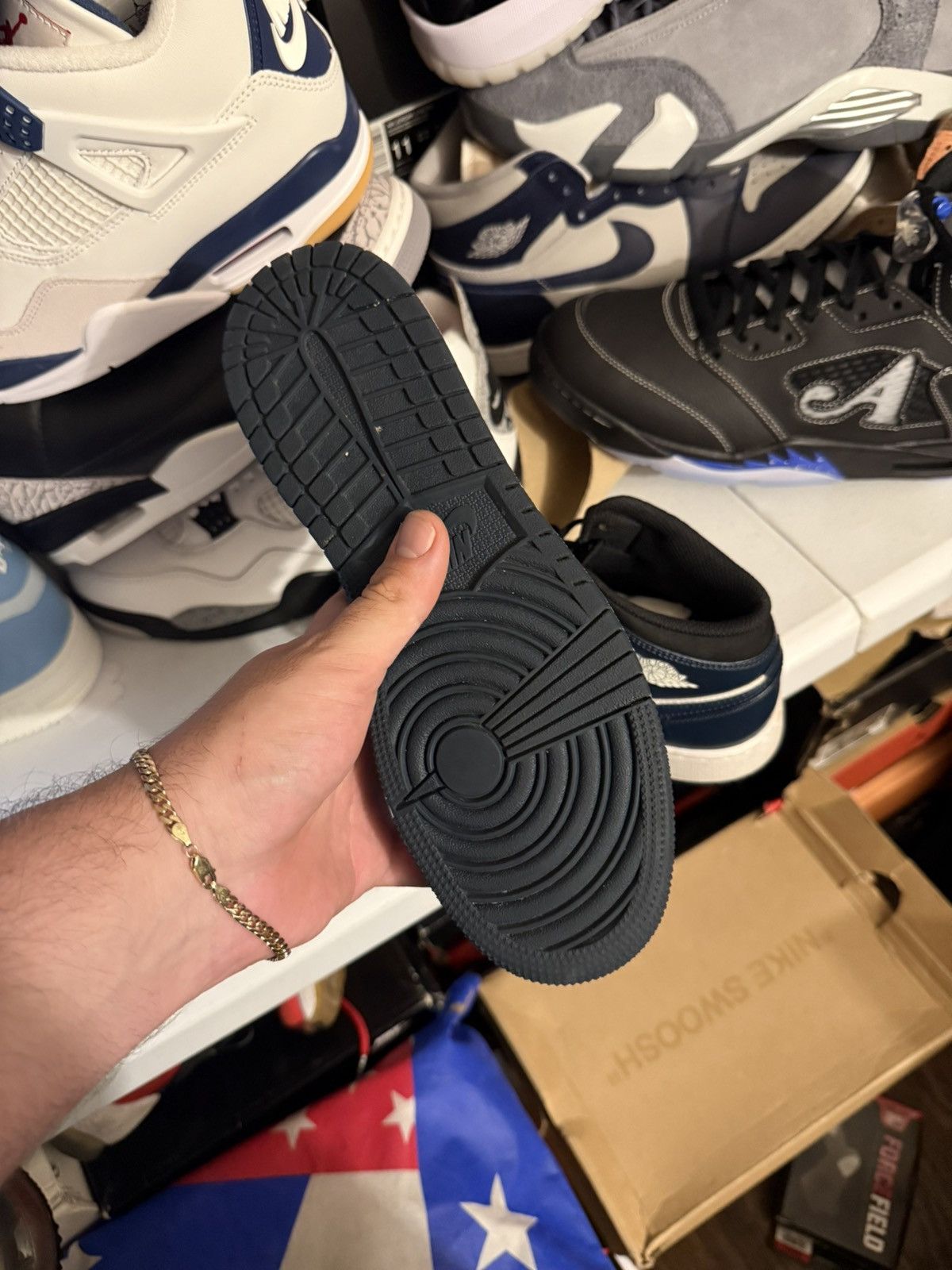 Jordan Brand Jordan retro 1 mid navy size 6y Size US 6 / EU 39 - 4 Thumbnail