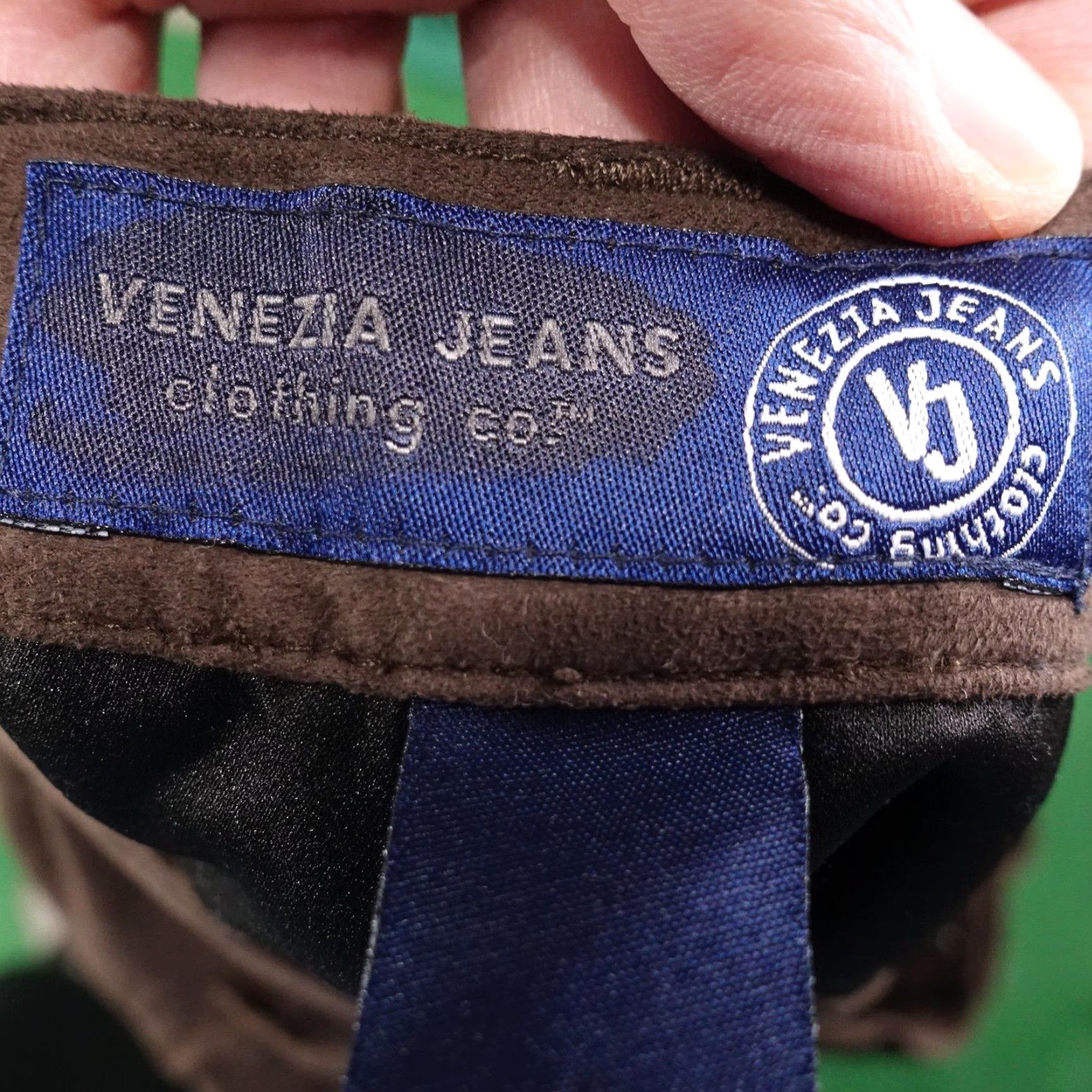 Vintage Venezia Jeans Womens Khakis Pants 14 Brown Faux Suede Straight Leg 34x30 Pockets 100% Polyester Size 36" / US 14 / IT 50 - 7 Thumbnail