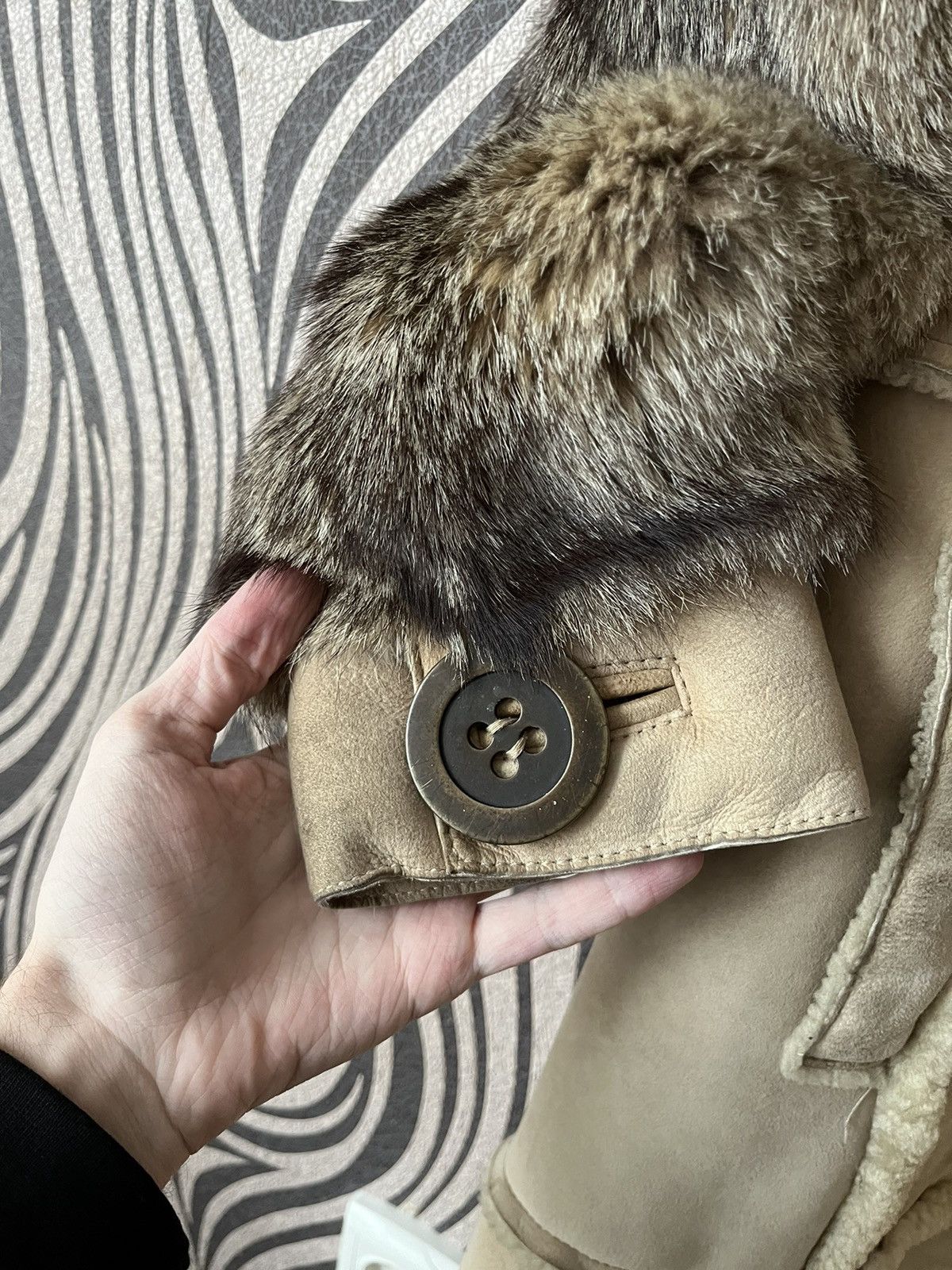 Dolce & Gabbana × Vintage Dolce & Gabbana Shearling Coat Size M / US 6-8 / IT 42-44 - 9 Thumbnail