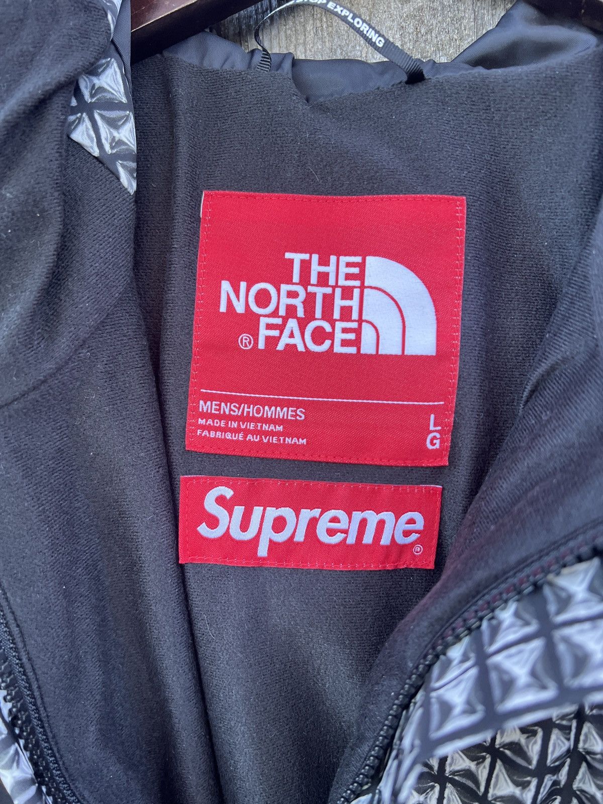 Supreme × The North Face Supreme X The North Face Studded Mountain Light Jacket NWT Size US L / EU 52-54 / 3 - 14 Thumbnail