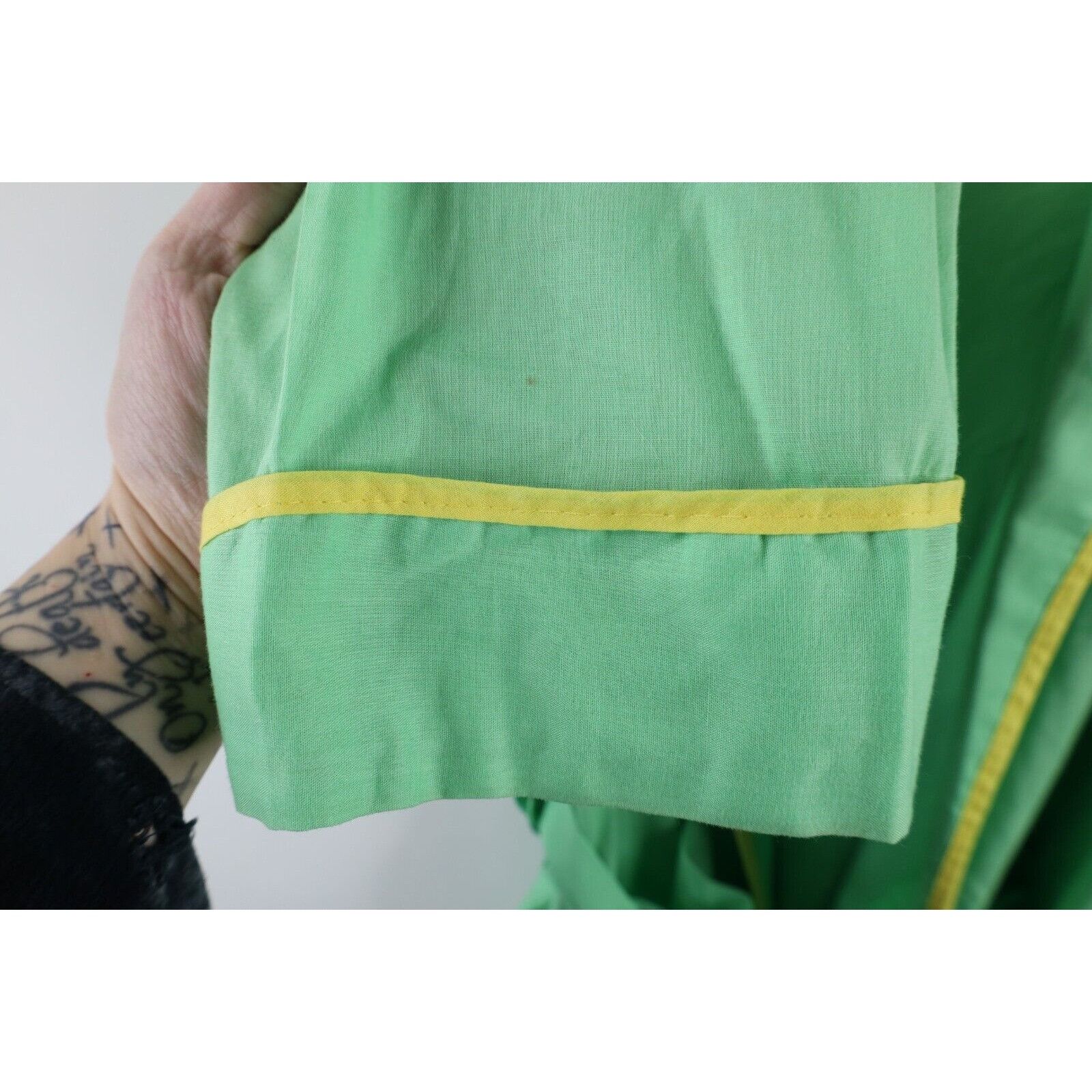 Vintage Vintage 60s 70s Streetwear Distressed Lightweight Robe Size US M / EU 48-50 / 2 - 12 Thumbnail
