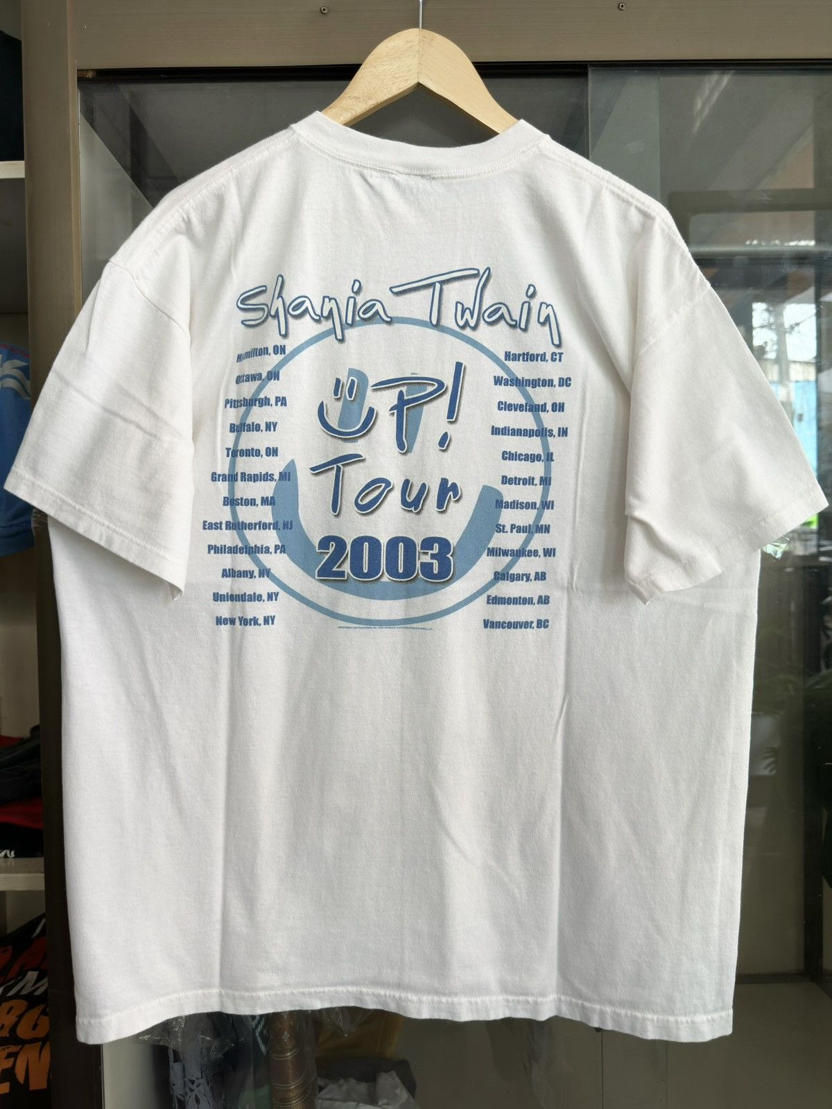 Band Tees Shania Twain 2003 Vintage Shirt Size US XL / EU 56 / 4 - 7 Thumbnail