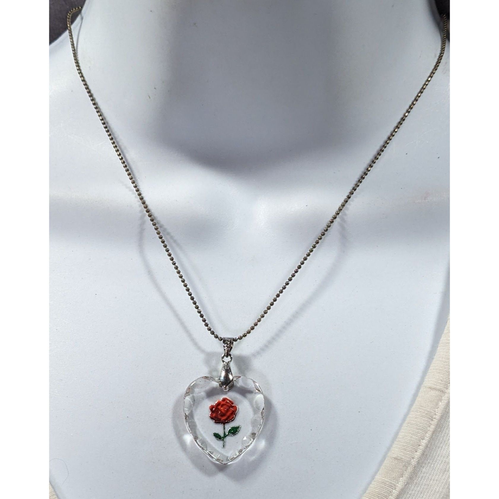 Other Vintage 70s Reverse Carved Hear Rose Pendant Necklace Size ONE SIZE - 5 Thumbnail