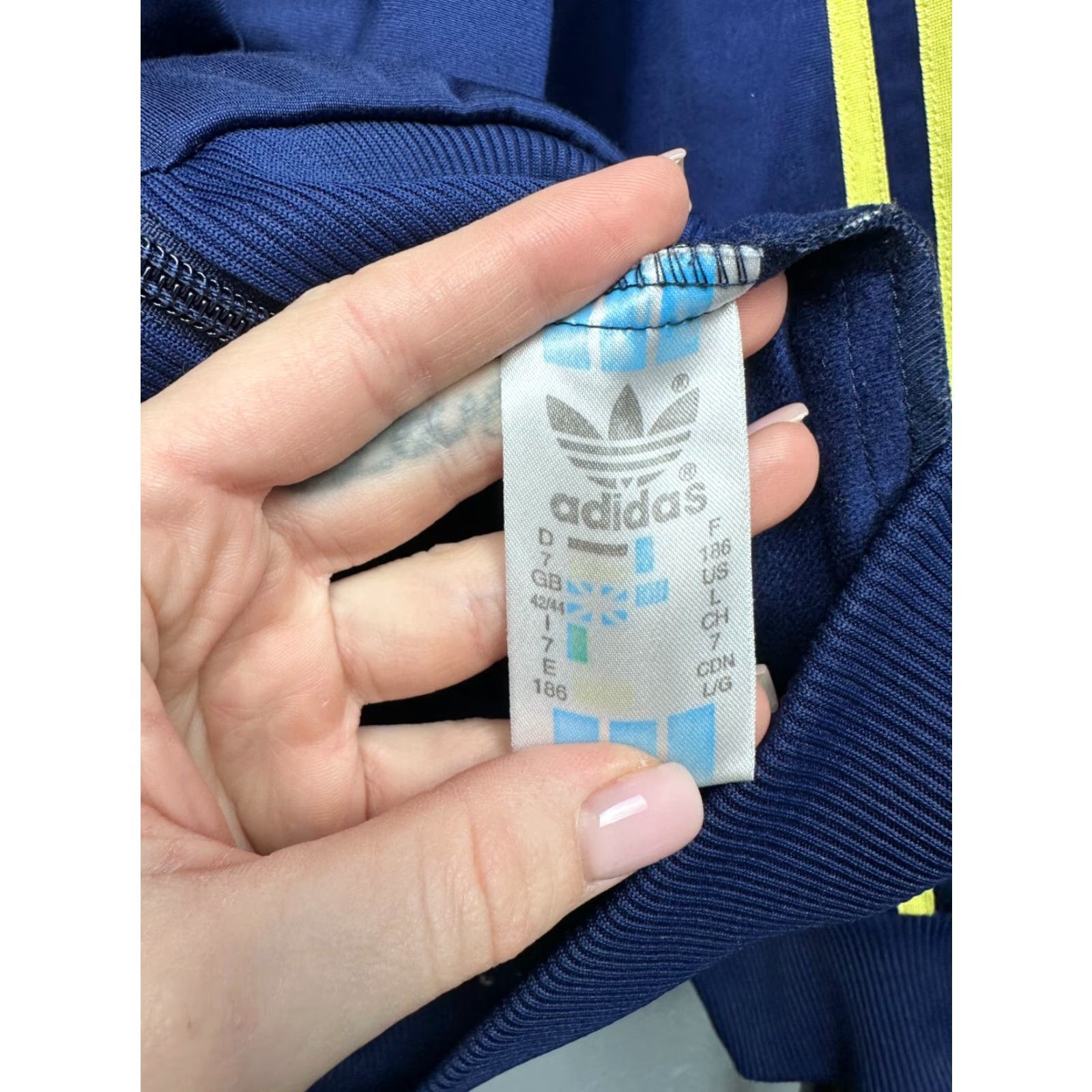 Adidas VINTAGE Adidas Track Jacket Mens XL Blue Retro Full Zip Adidas Originals Shirt Jacket Mens XL Blue Track Jacket Mens XL Blue Track Jacket Mens XL Blue Size US XL / EU 56 / 4 - 6 Thumbnail