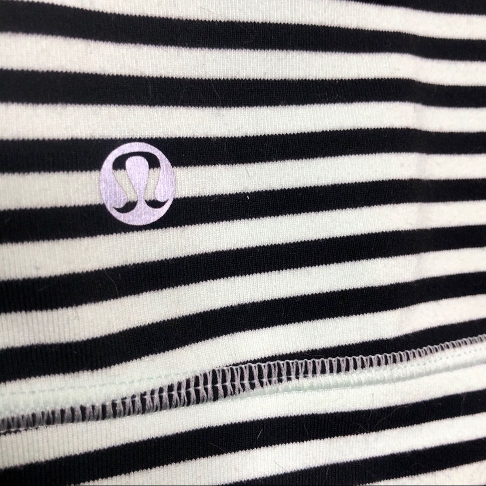 Lululemon Lululemon Daily Yoga Jacket Green Striped Zip Up Jacket 2 Size XS / US 0-2 / IT 36-38 - 7 Thumbnail