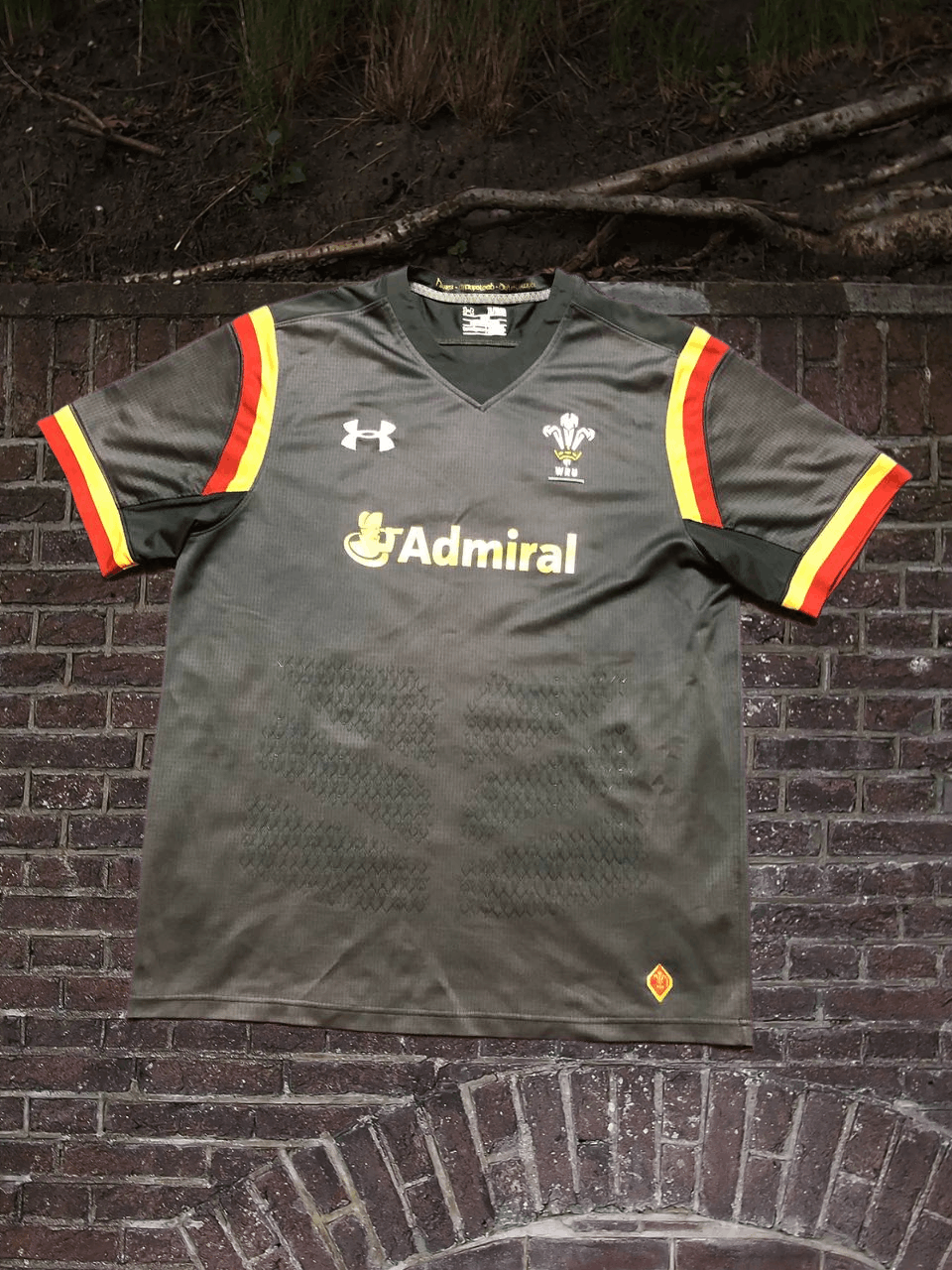 Under Armour WRU Wales Away Rugby Union Under Armour Shirt Jersey Size US XL / EU 56 / 4 - 1 Thumbnail