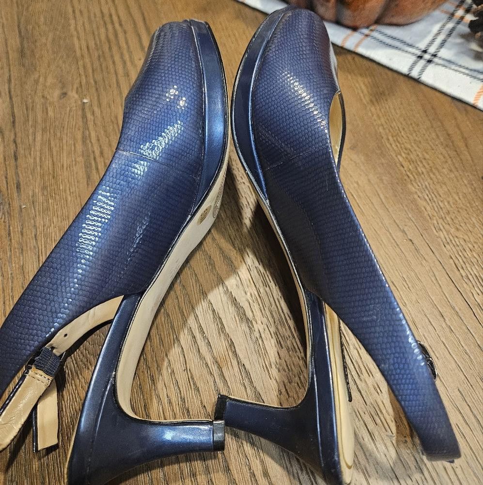 Designer Alluring Alex Marie Navy Blue Open-Toe Heels Size US 5.5 / IT 35.5 - 6 Thumbnail