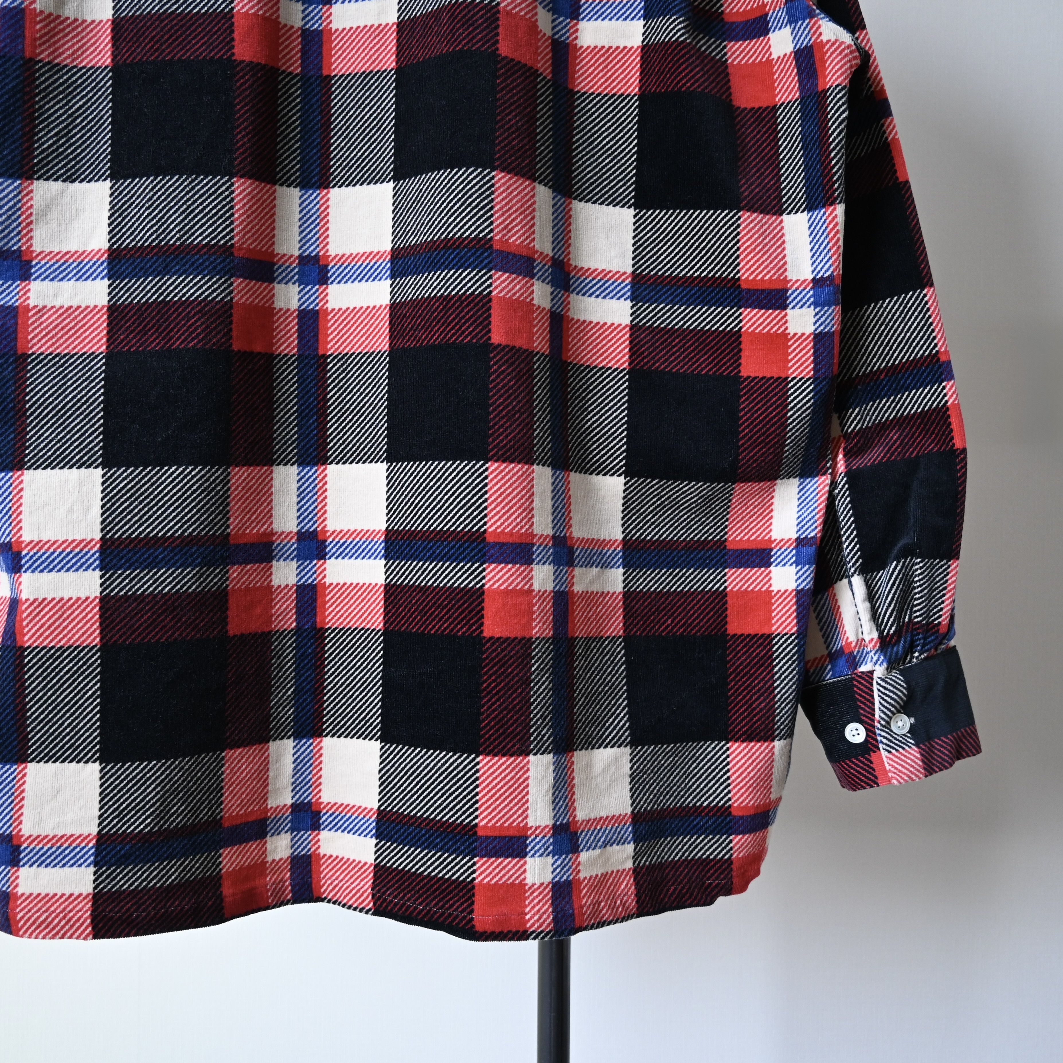 Beams Plus BEAMS Plus midi-heavy corduroy boxy shirt made in Japan Size US L / EU 52-54 / 3 - 5 Thumbnail
