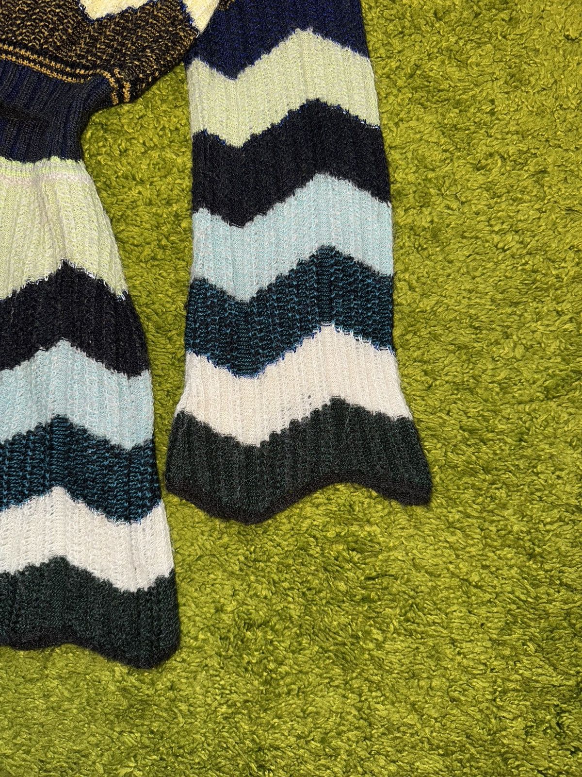 Missoni × Vintage Missoni 1990s vintage coloured zig zag pattern tunic sweater Size M / US 6-8 / IT 42-44 - 3 Thumbnail