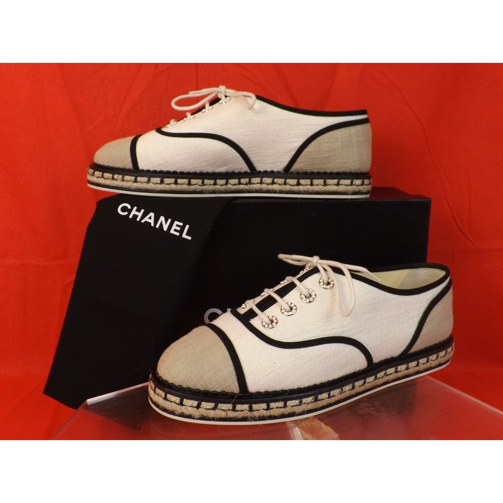 Chanel CHANEL BEIGE CANVAS PEARLS CC ESPADRILLE FLAT OXFORDS 39.5 Size US 9.5 / IT 39.5 - 2 Thumbnail