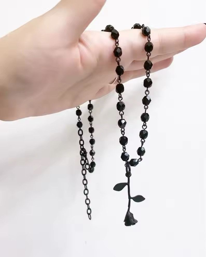 Jewelry Black Rose Necklace Beaded Rosary Chain Size ONE SIZE - 3 Thumbnail