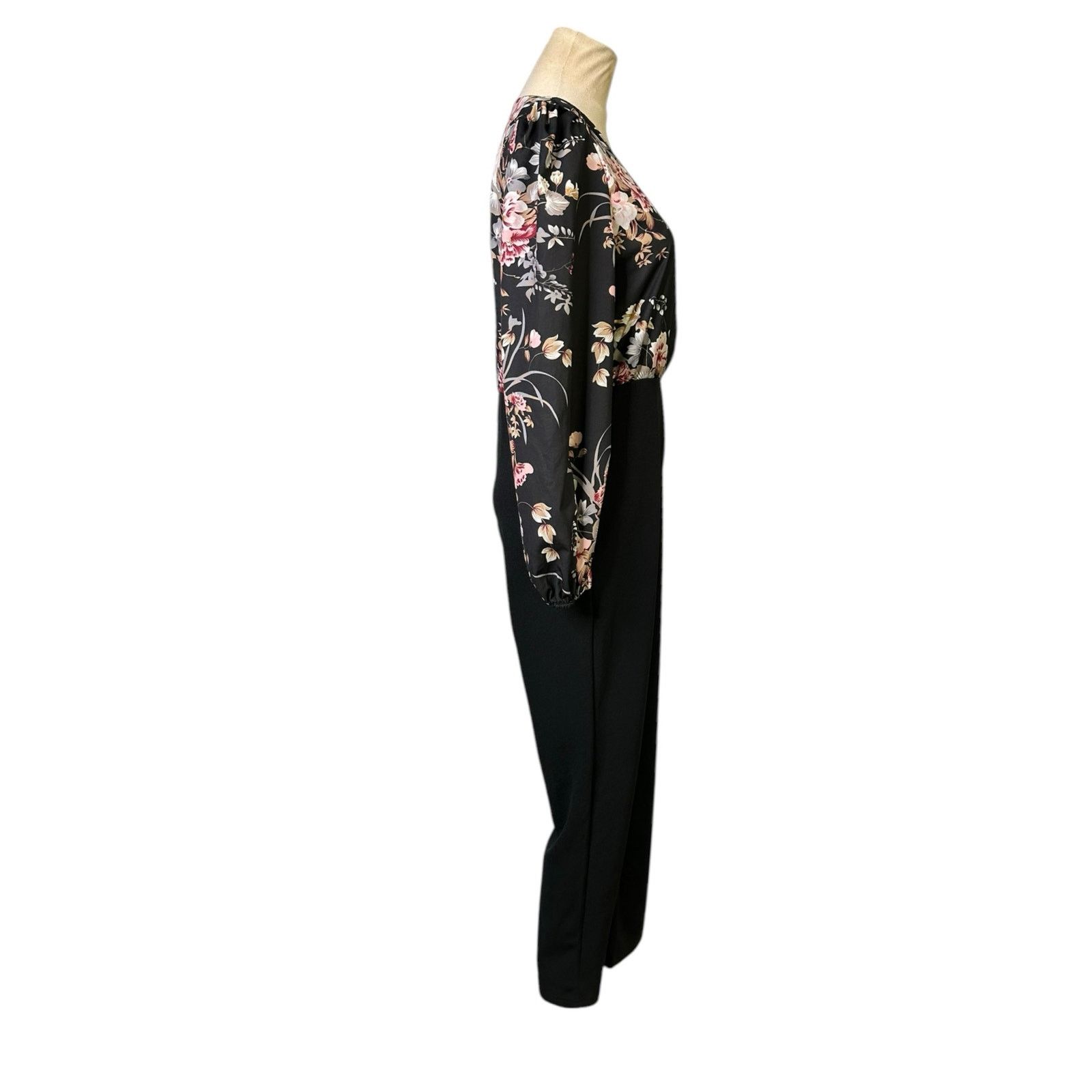 Shein Shein black floral long sleeves jumpsuit size XS Size 26" / US 2 / IT 38 - 7 Thumbnail