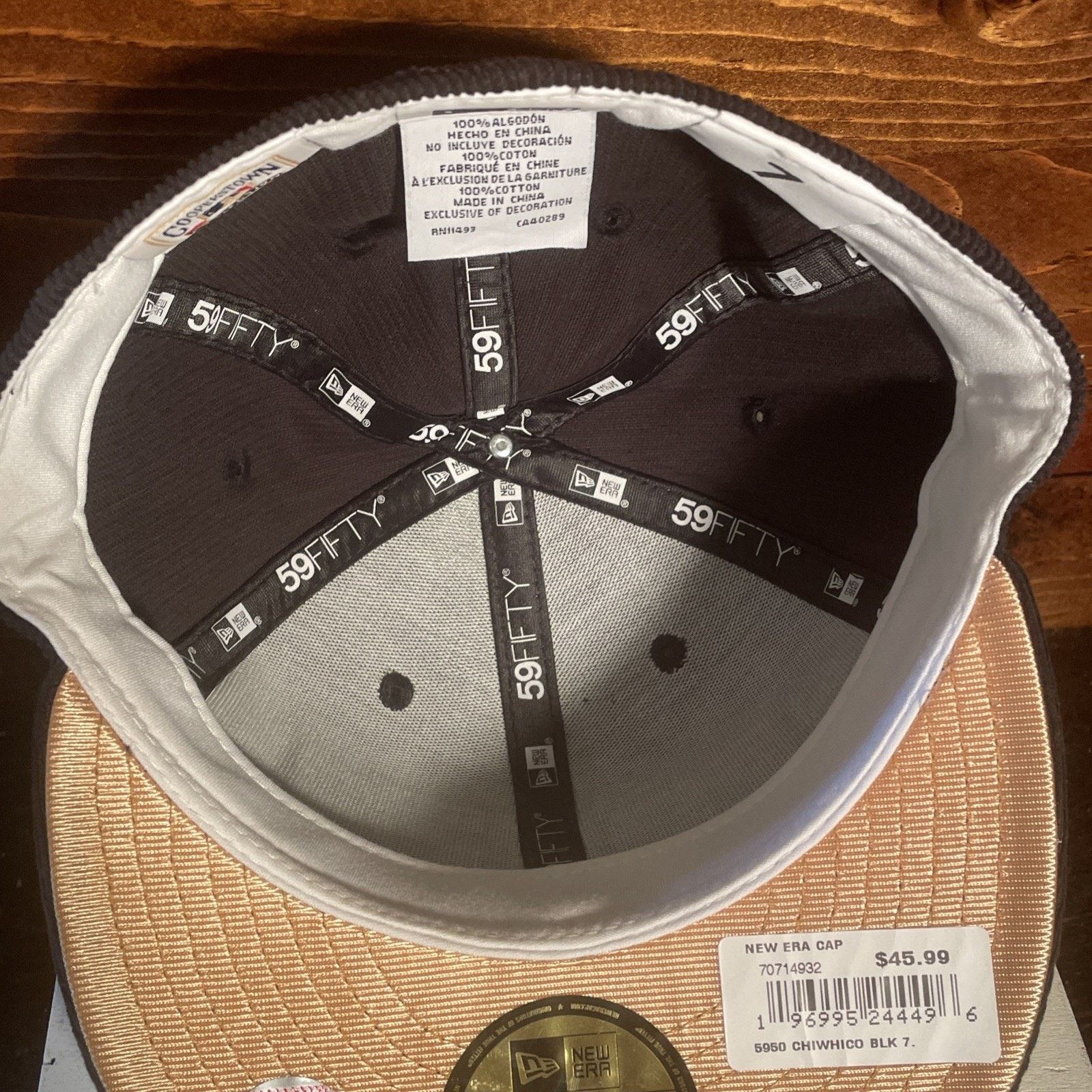 New Era NWT NewEra Corduroy Chicago White Sox Fitted Hat Size 7 MLB Size ONE SIZE - 7 Thumbnail