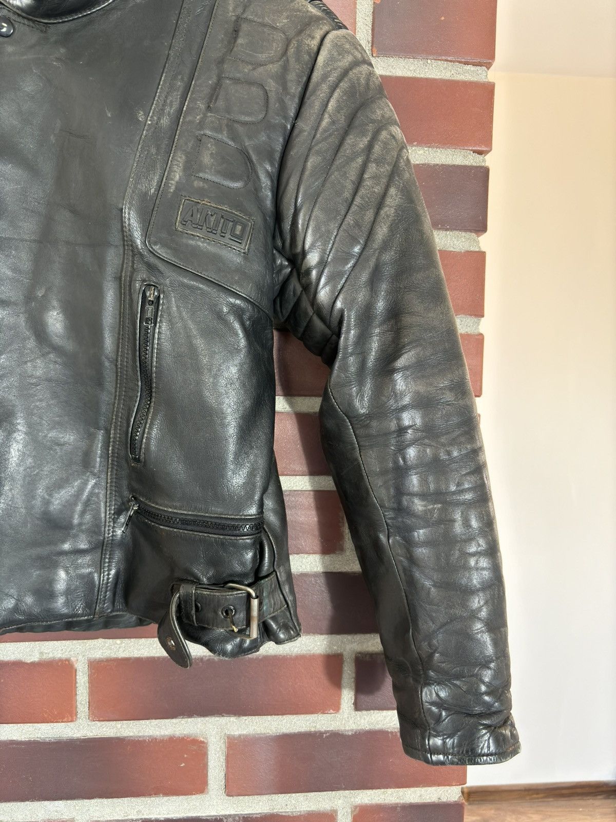 Vintage Vintage Leather Jacket men bikers 90s distressed avant-garde Size US S / EU 44-46 / 1 - 2 Thumbnail