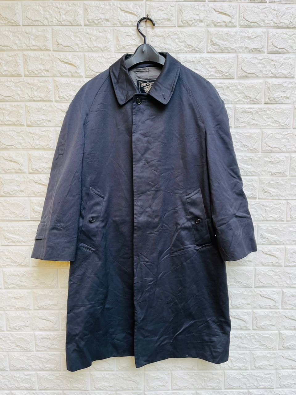 Burberry × Japanese Brand × Vintage Vintage Burberrys Long Coat Designer Fashion Style Size US L / EU 52-54 / 3 - 1 Thumbnail