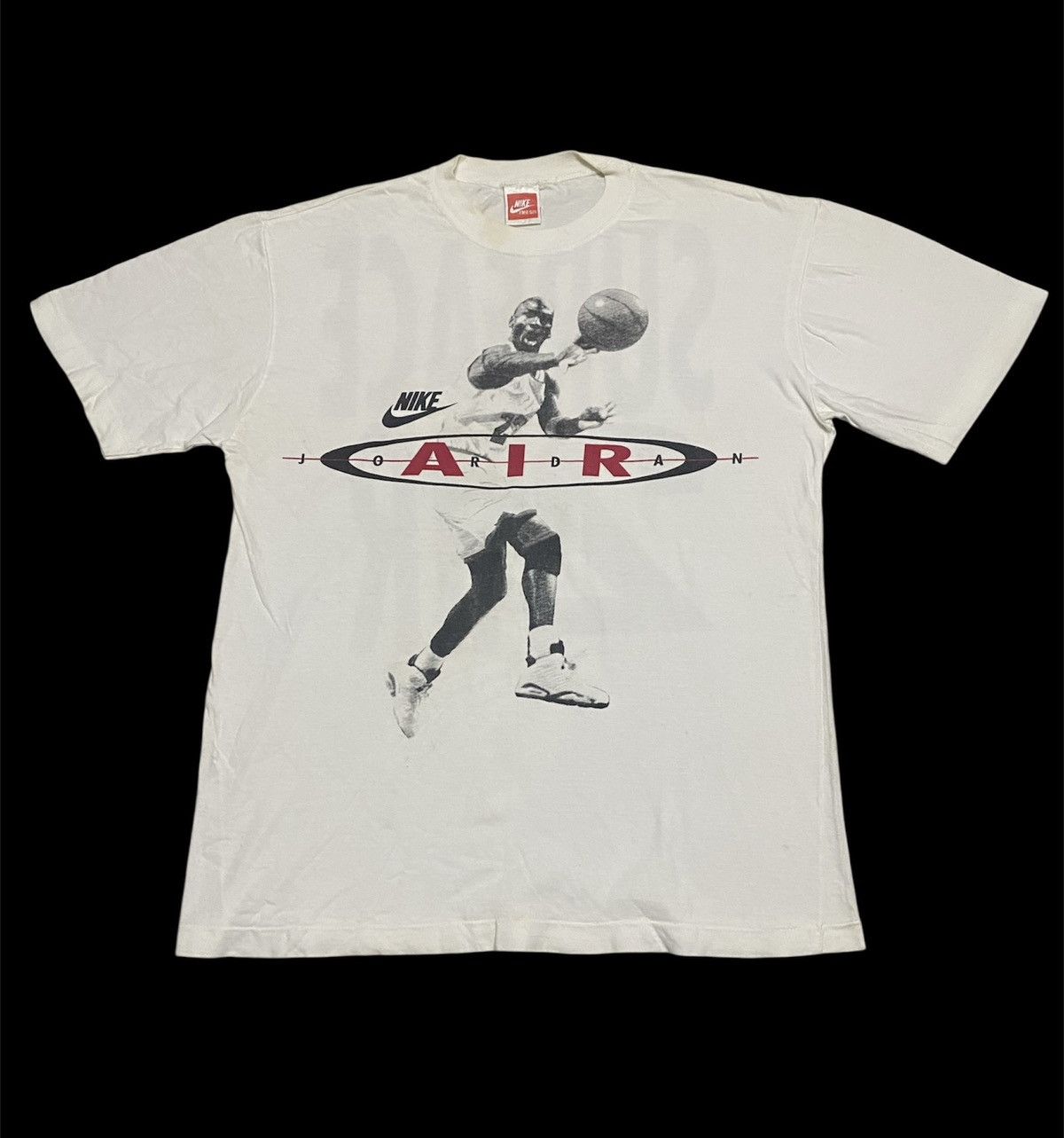 Nike Vintage Nike Air Jordan Surface 2 Air Big Backhit T Shirt Size US M / EU 48-50 / 2 - 1 Thumbnail