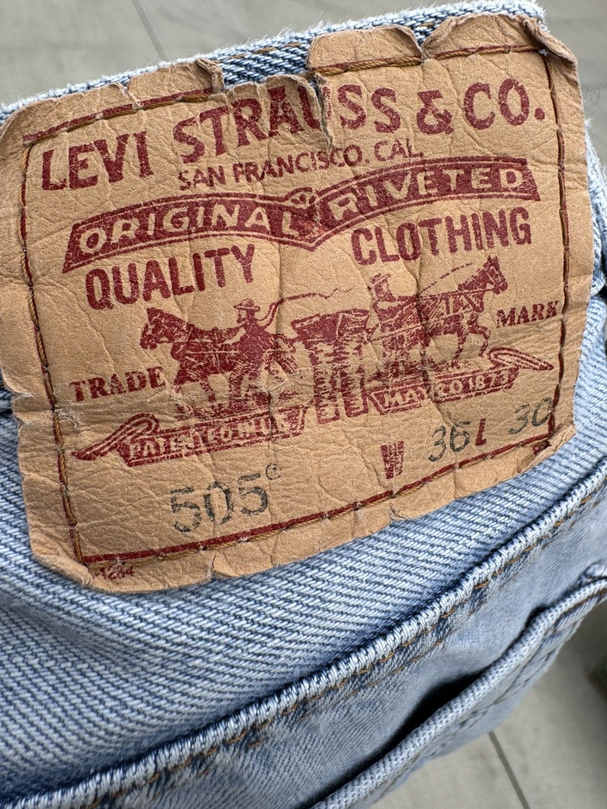 Levi's LEVI’S 505 REGULAR FIT BLUE JEANS DENIM SIZE 36 W x 30 L Size US 36 / EU 52 - 6 Thumbnail