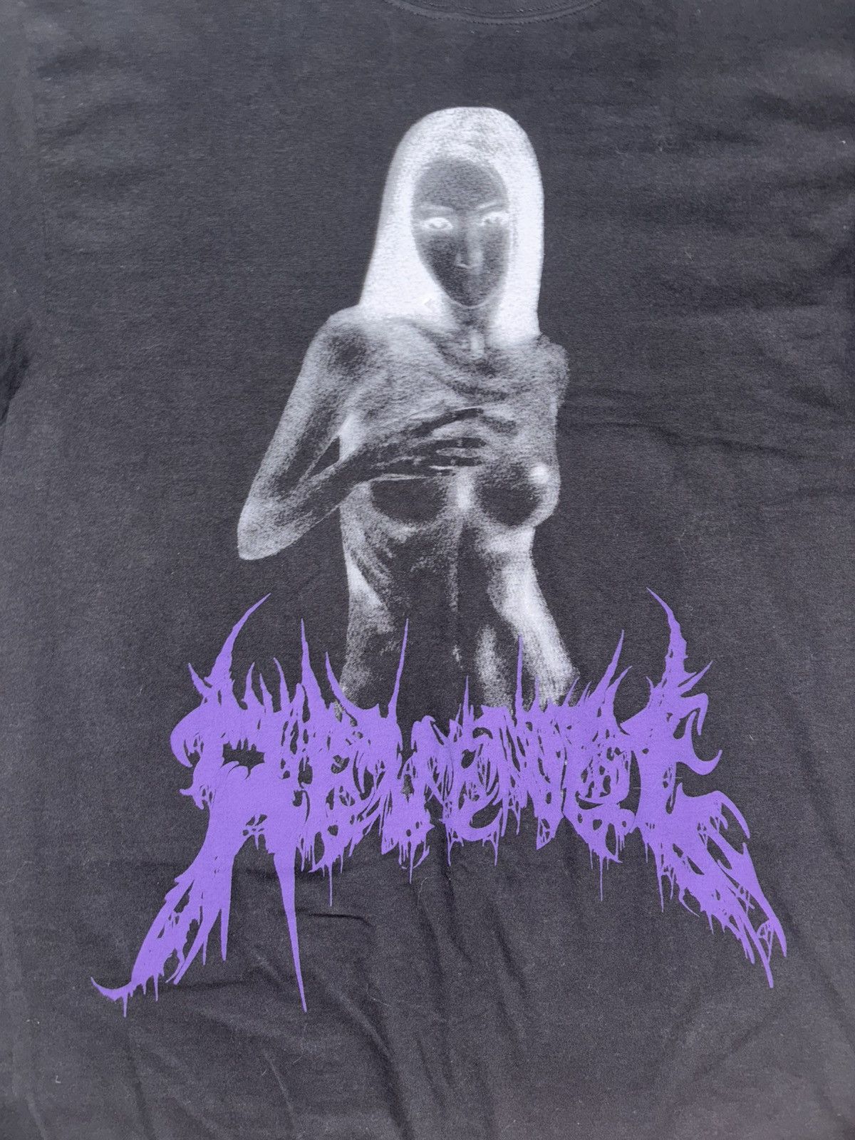 Revenge Revenge "Bloom" Tee Size US L / EU 52-54 / 3 - 2 Thumbnail
