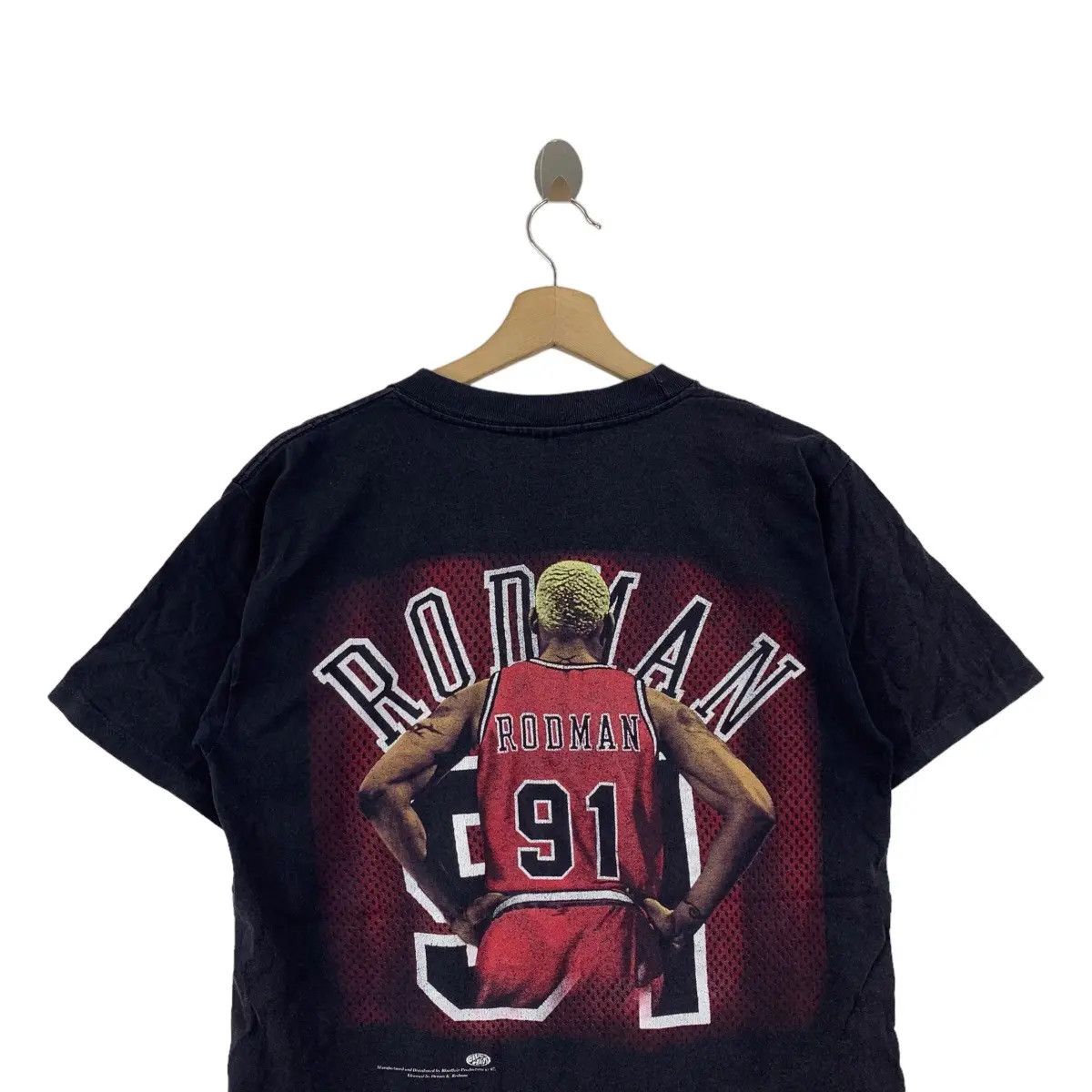NBA Vintage 1997 NBA DENNIS RODMAN Bulls Era 91 Tee Shirt Size US M / EU 48-50 / 2 - 2 Thumbnail