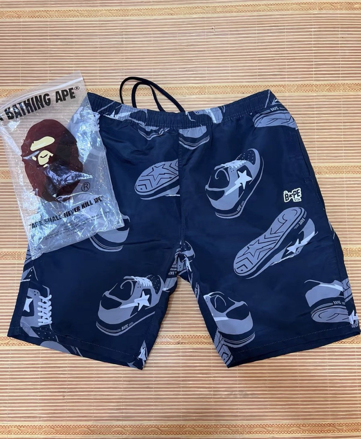 Bape BAPE OG Nigo Era, Meteor Shower Print Co-branded Shorts Size US 38 / EU 54 - 1 Thumbnail