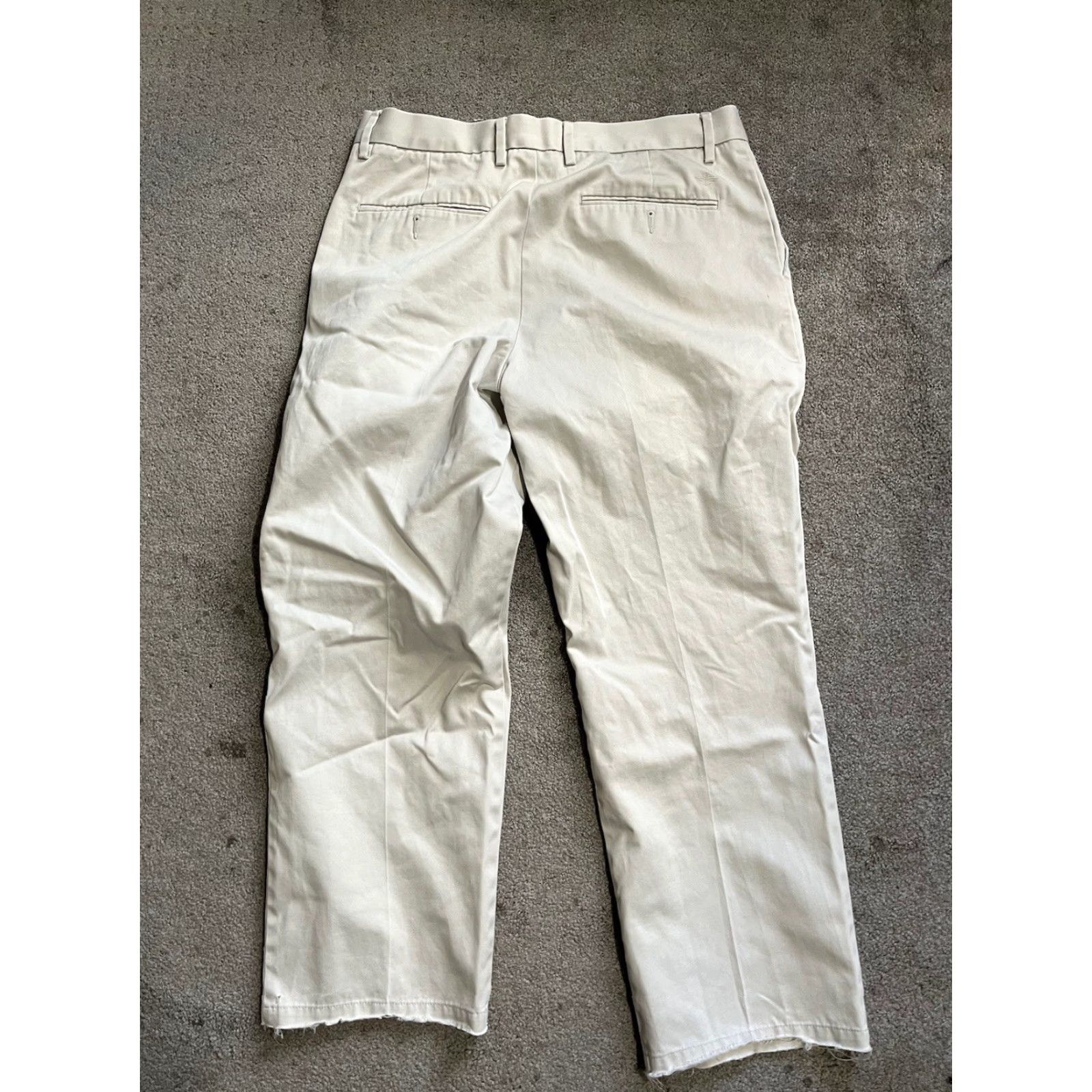 Dockers DOCKERS Mens 34x29 Chino Dress Pants Classic Fit Beige Ivory 90s Vintage Army Apple Pattern Solid Pleated Front Zip Pants Mens Size US 34 / EU 50 - 3 Thumbnail