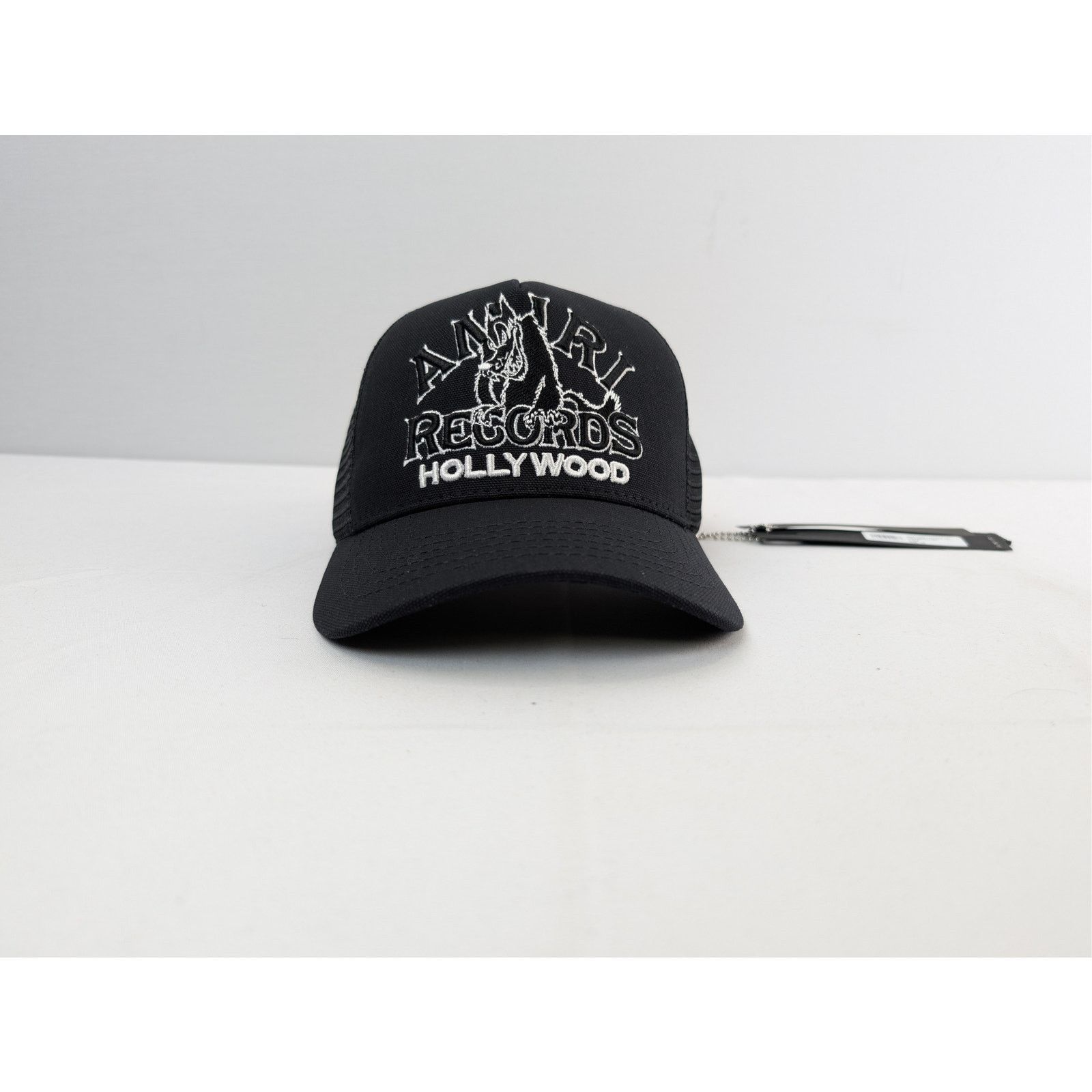 Amiri o1rshd1 Q:2 / Size: OS / Wolf Logo Trucker Cap / Hat Black Size ONE SIZE - 1 Thumbnail